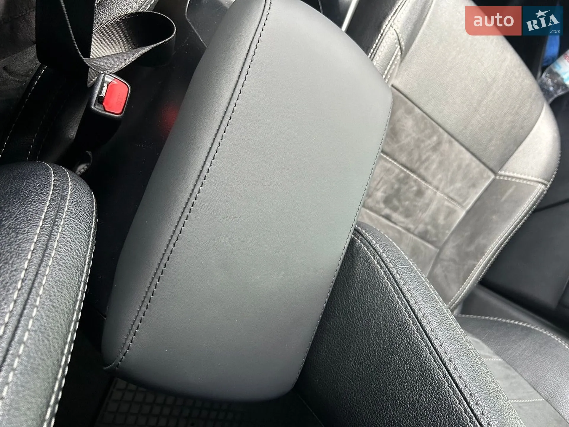 2014 Toyota RAV 4 - мініатюра 18