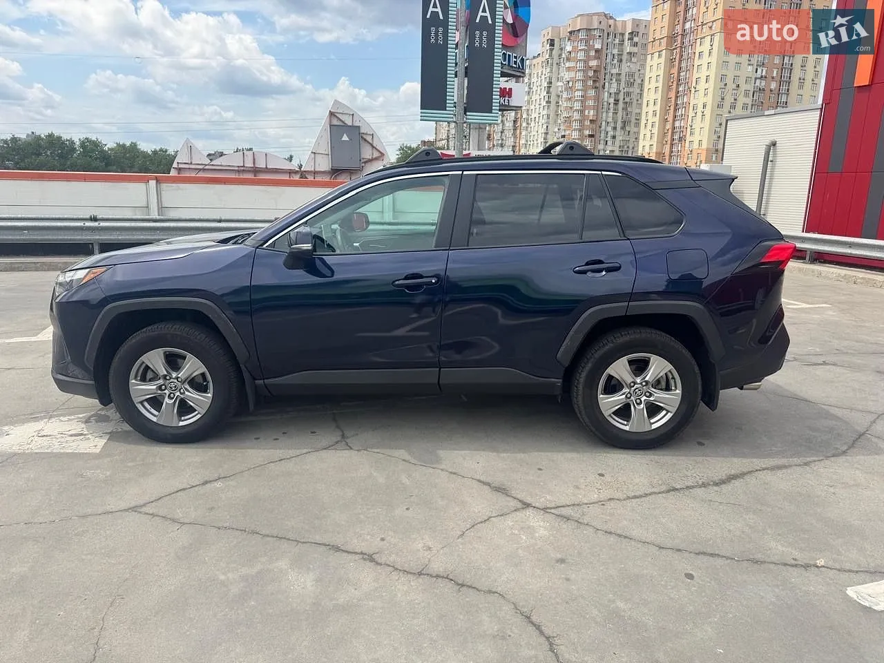 2023 Toyota RAV 4 - мініатюра 4