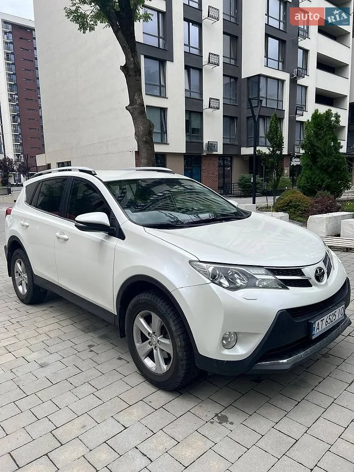 2014 Toyota RAV 4 - мініатюра 9