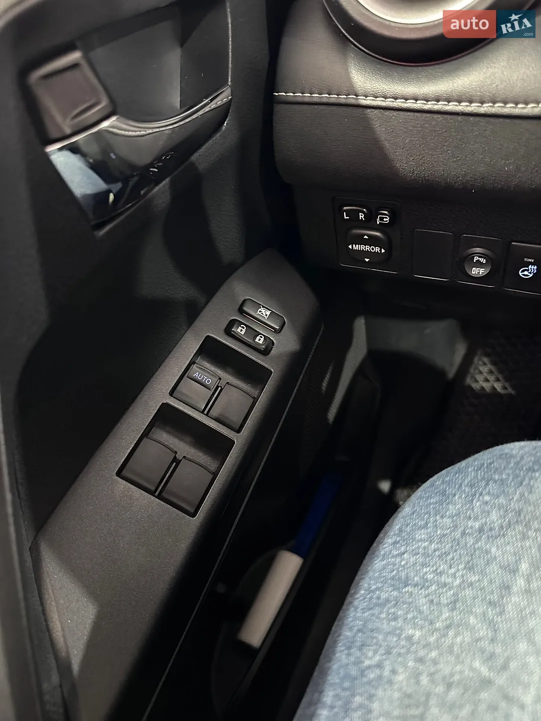 2018 Toyota RAV 4 - мініатюра 22