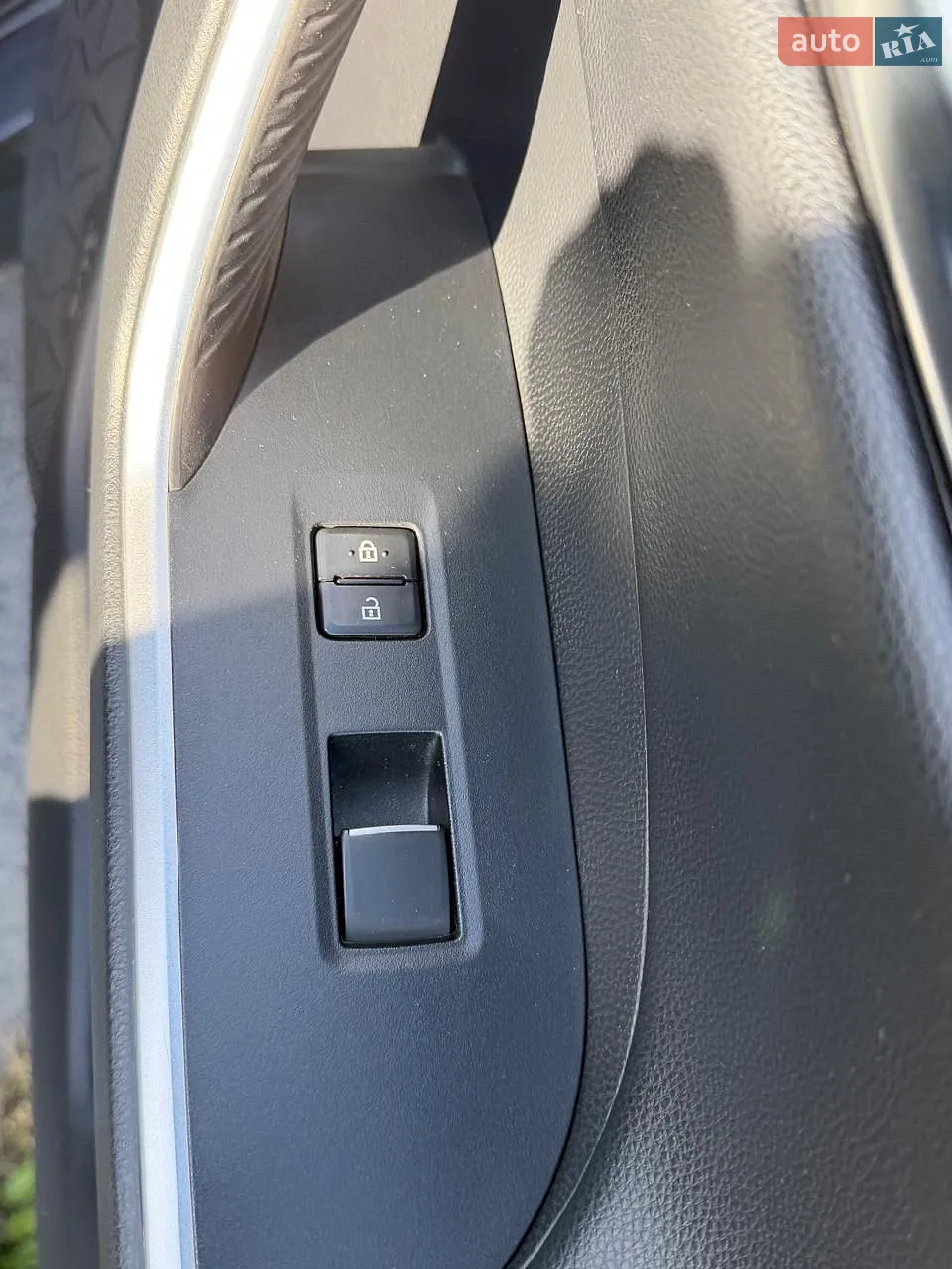 2019 Toyota RAV 4 - мініатюра 6