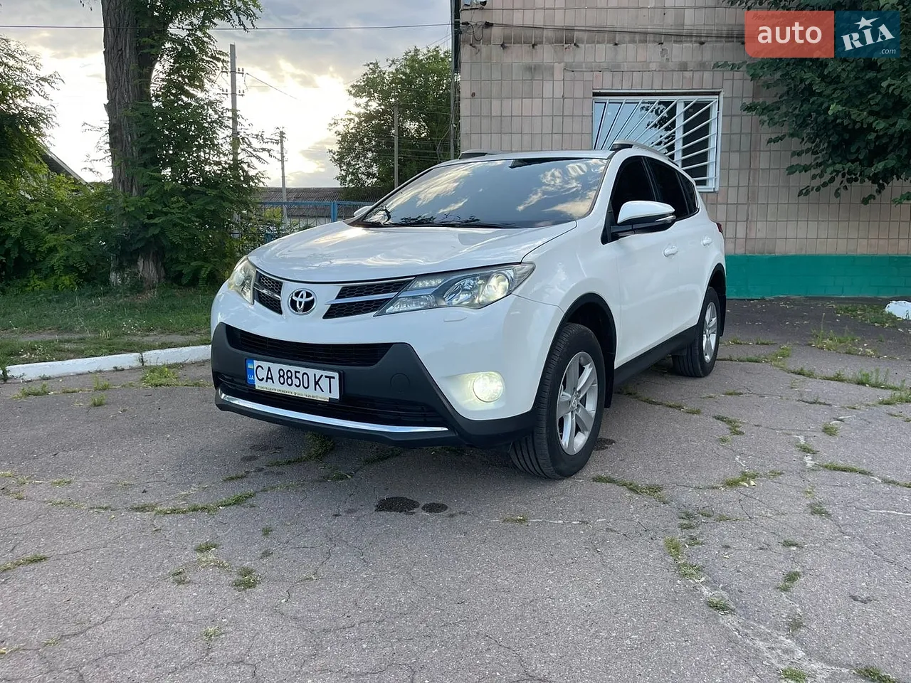 2014 Toyota RAV 4 - мініатюра 17