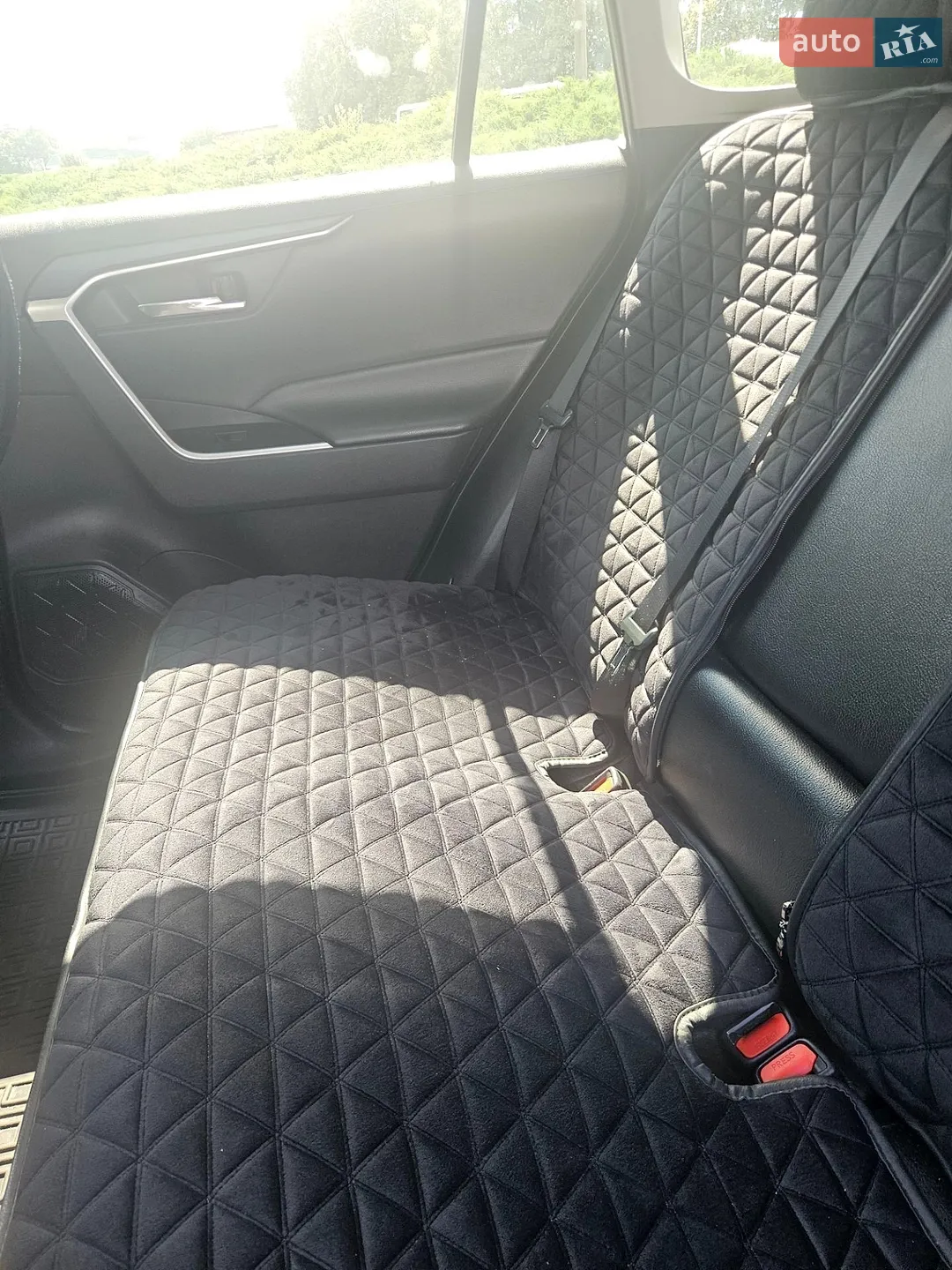 2019 Toyota RAV 4 - мініатюра 13
