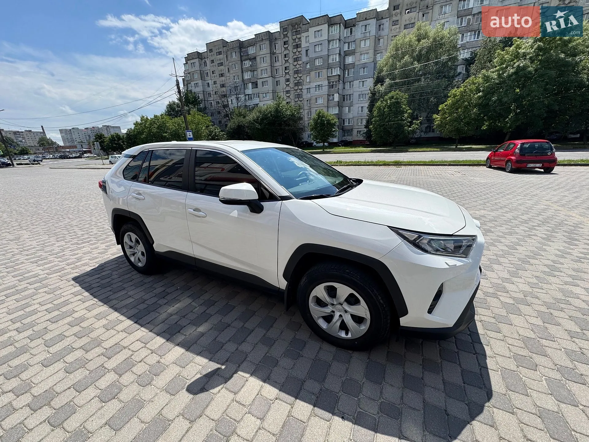 2020 Toyota RAV 4 - мініатюра 2
