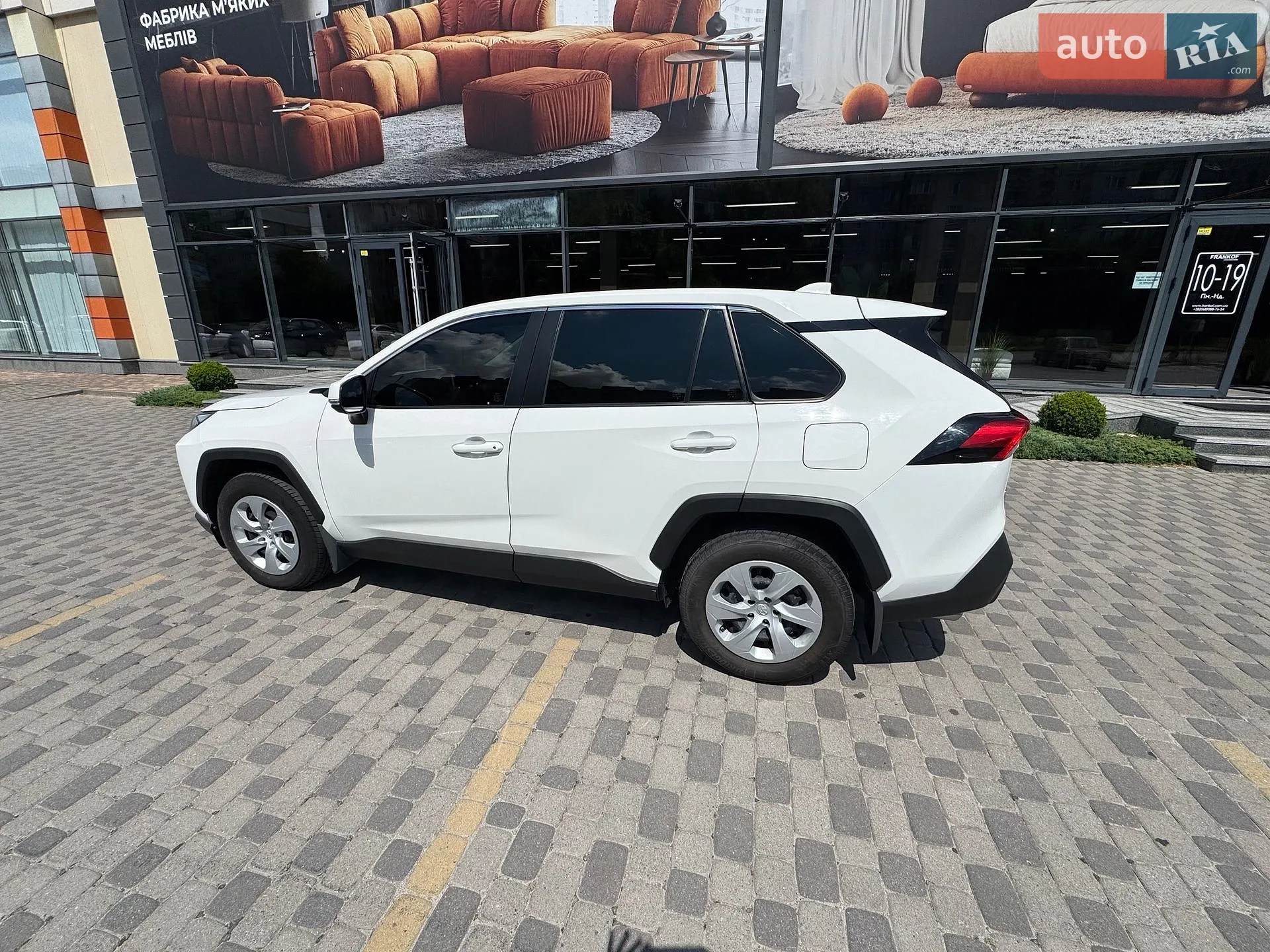 2020 Toyota RAV 4 - мініатюра 5