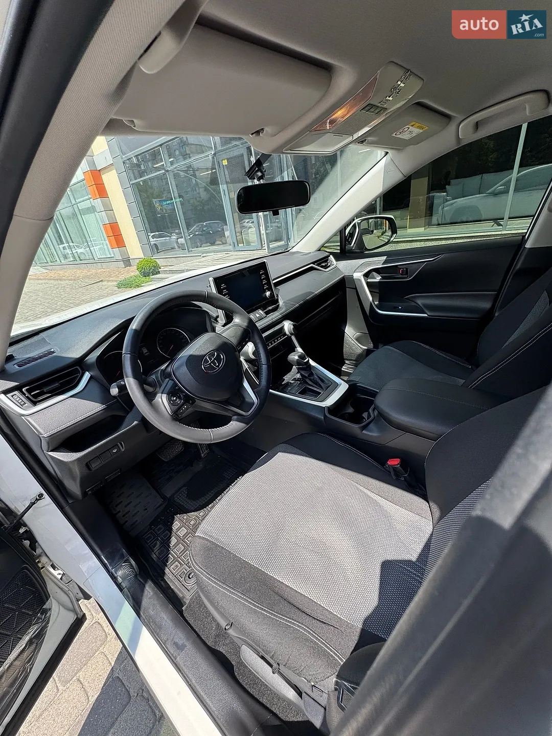 2020 Toyota RAV 4 - мініатюра 6