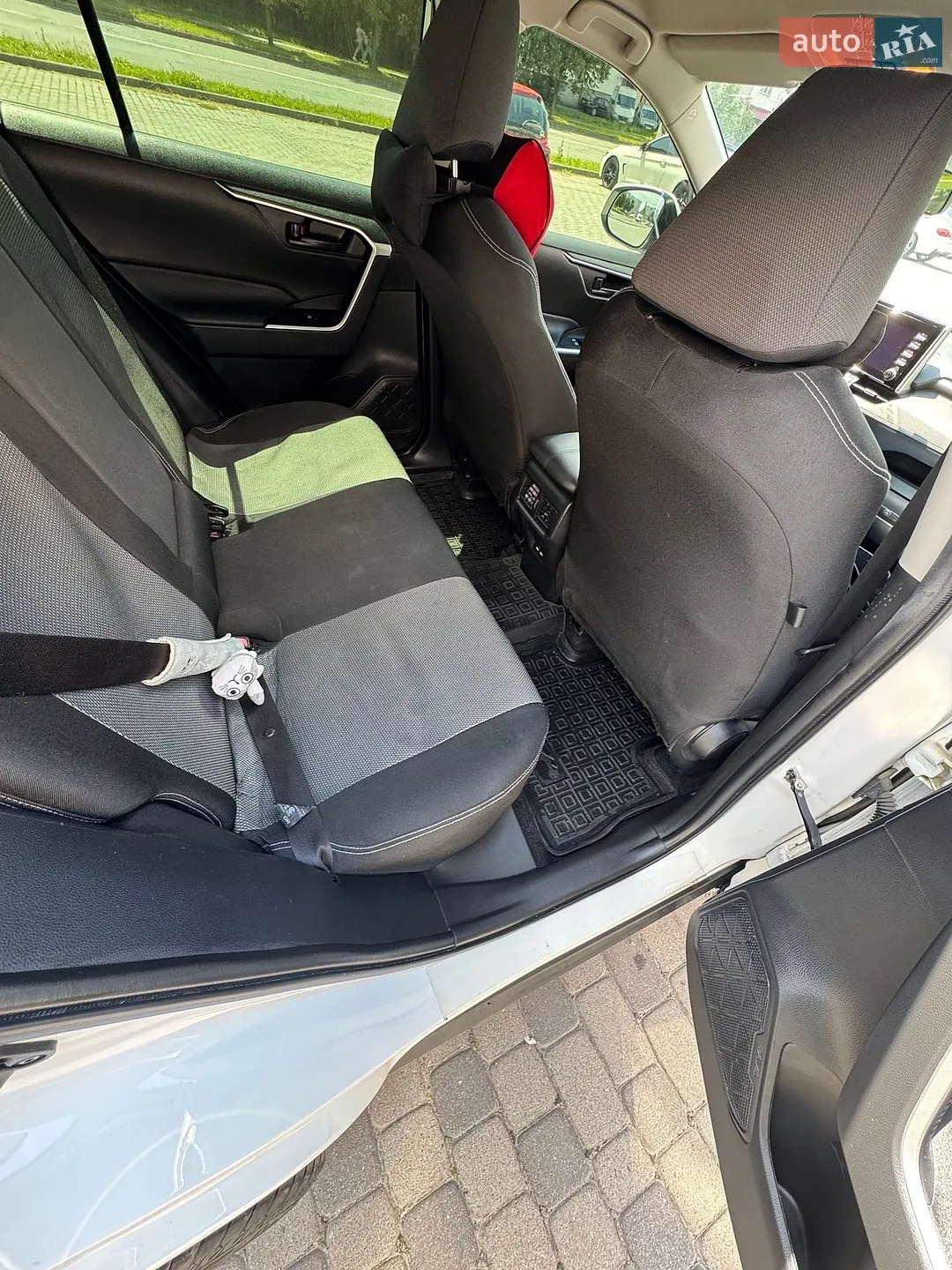 2020 Toyota RAV 4 - мініатюра 8