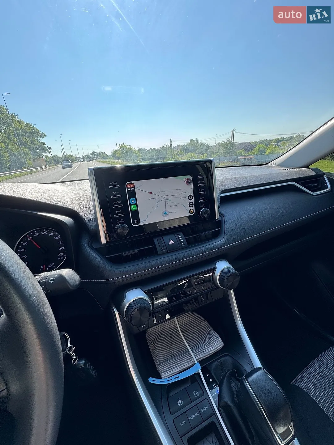 2020 Toyota RAV 4 - мініатюра 10