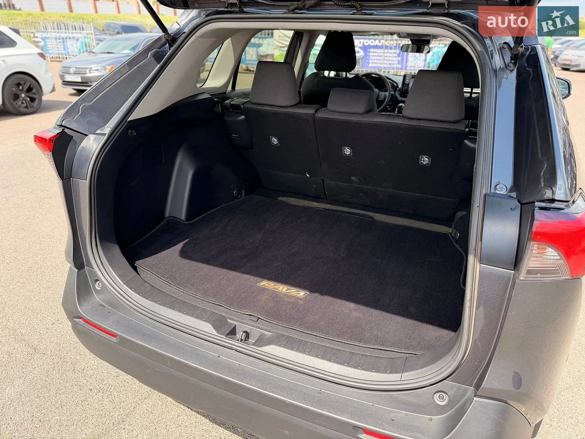 2019 Toyota RAV 4 - мініатюра 38