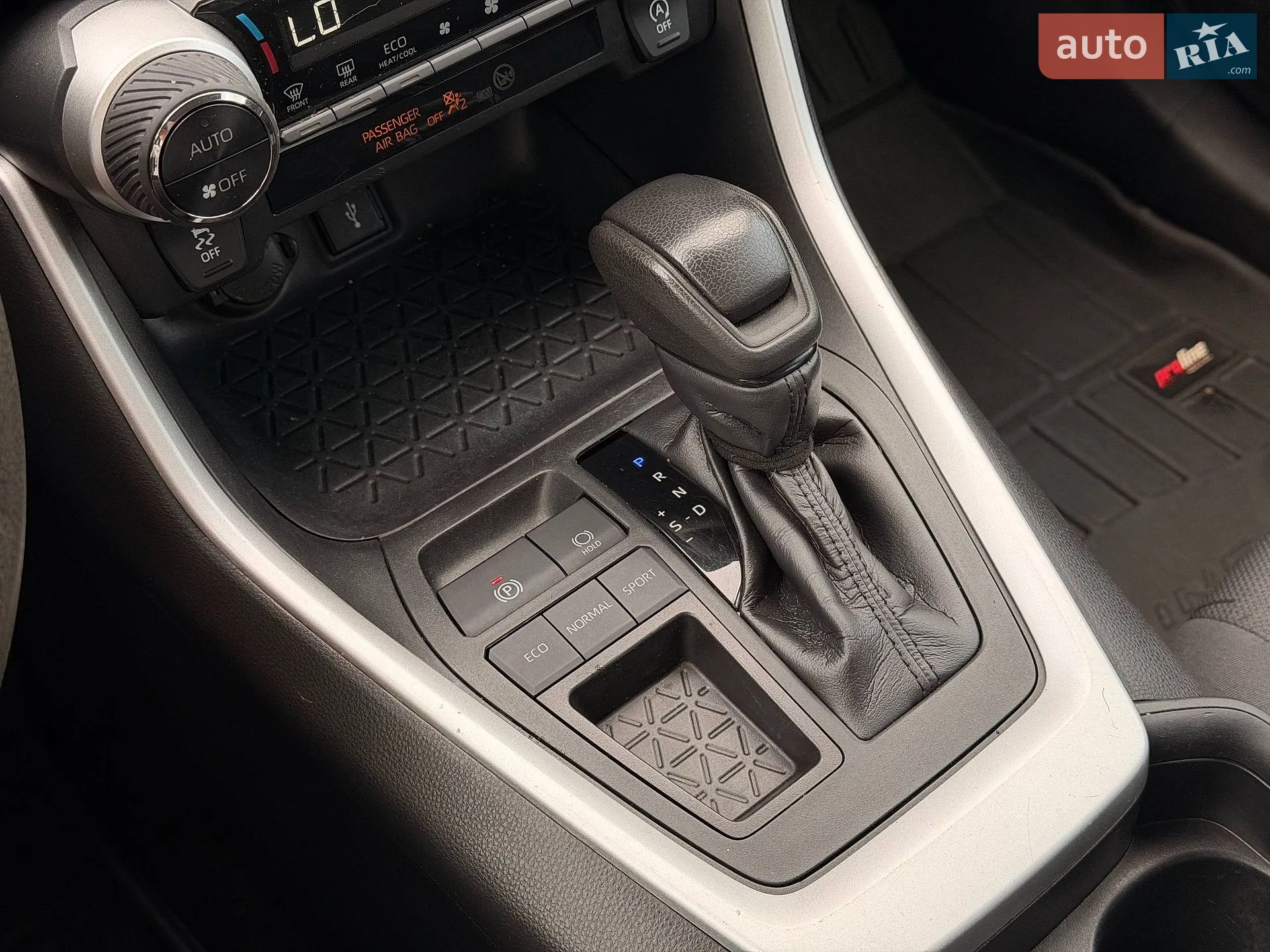 2019 Toyota RAV 4 - мініатюра 78