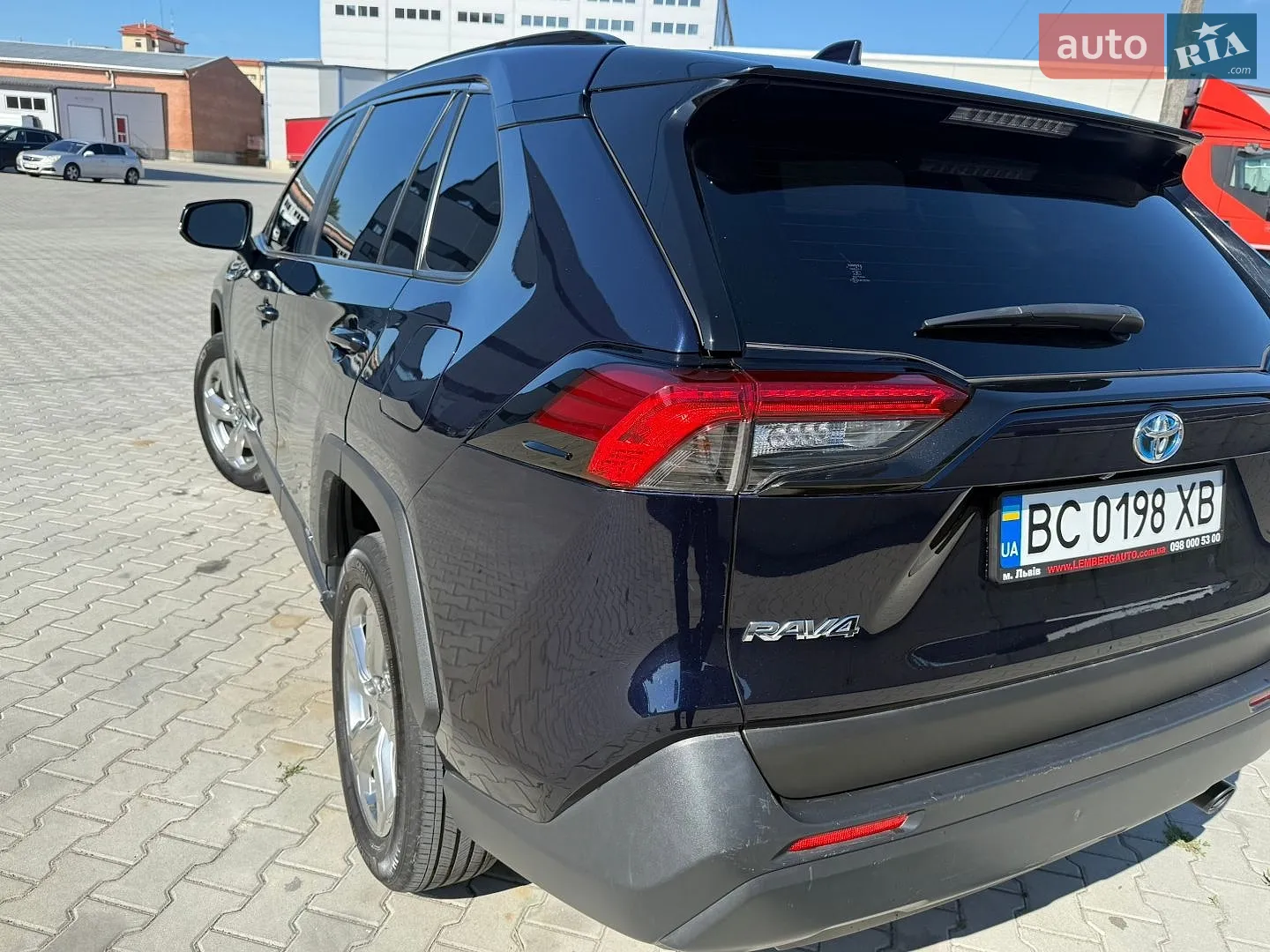 2021 Toyota RAV 4 - мініатюра 12