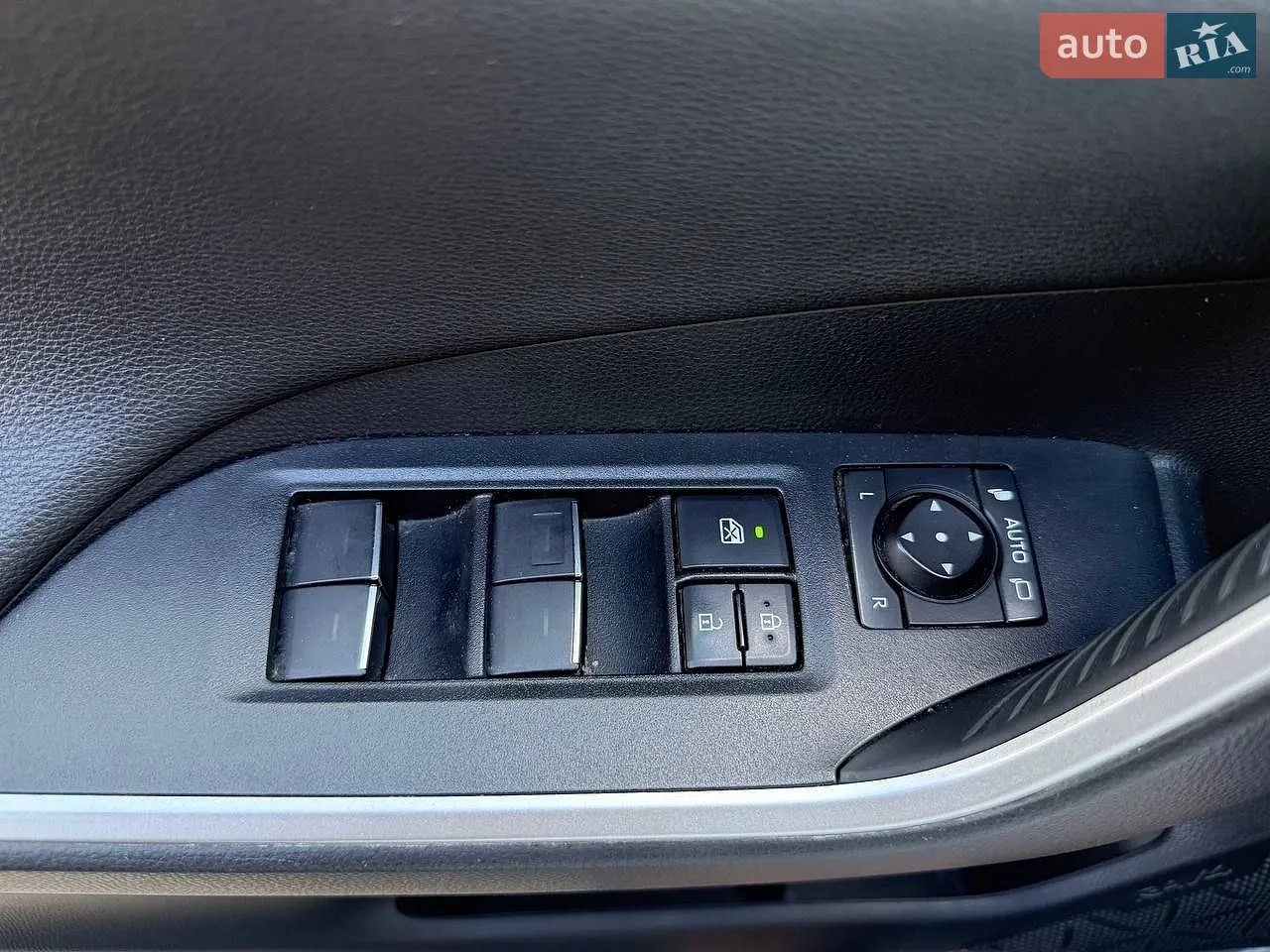 2023 Toyota RAV 4 - мініатюра 9