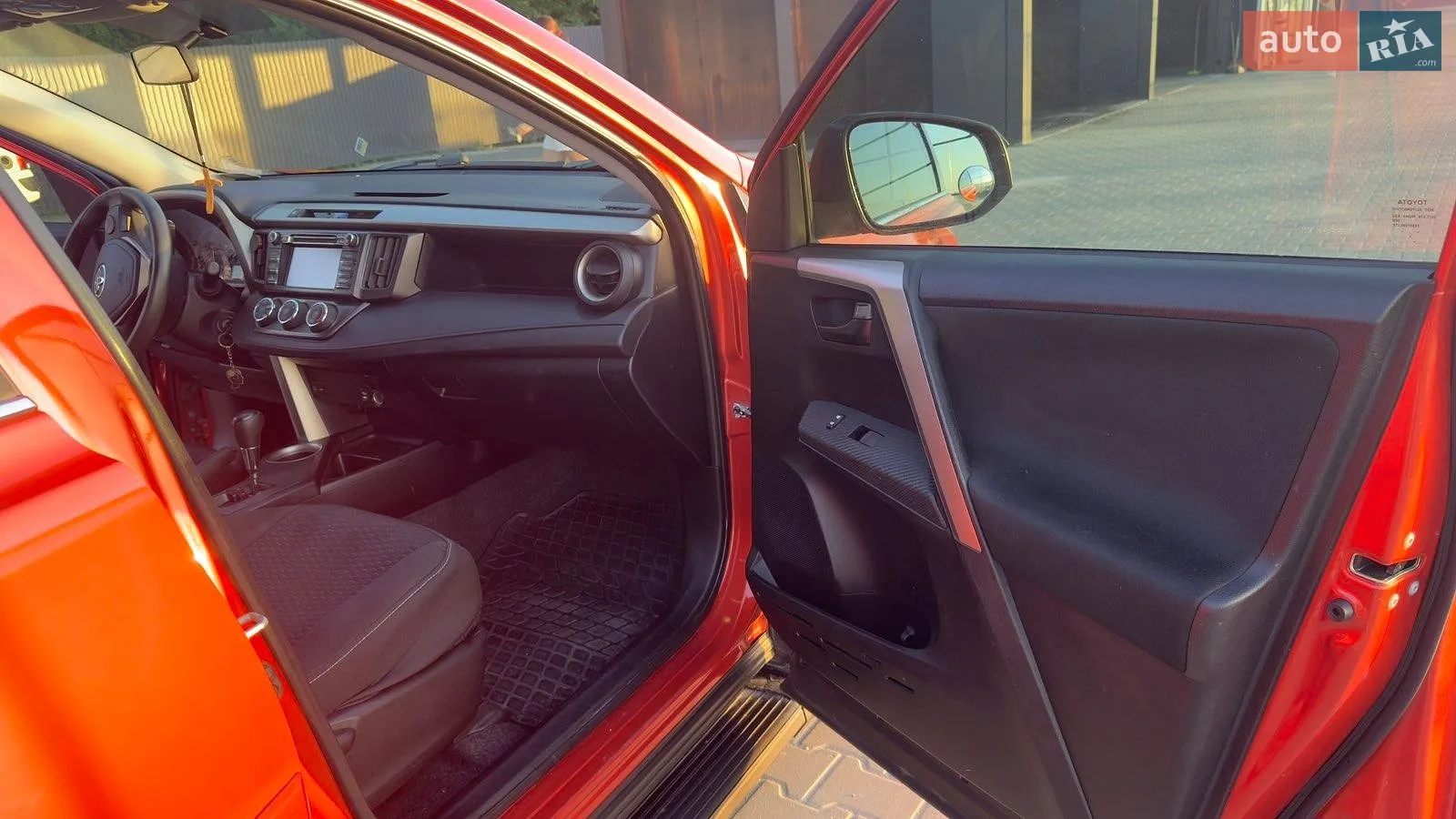 2015 Toyota RAV 4 - мініатюра 27