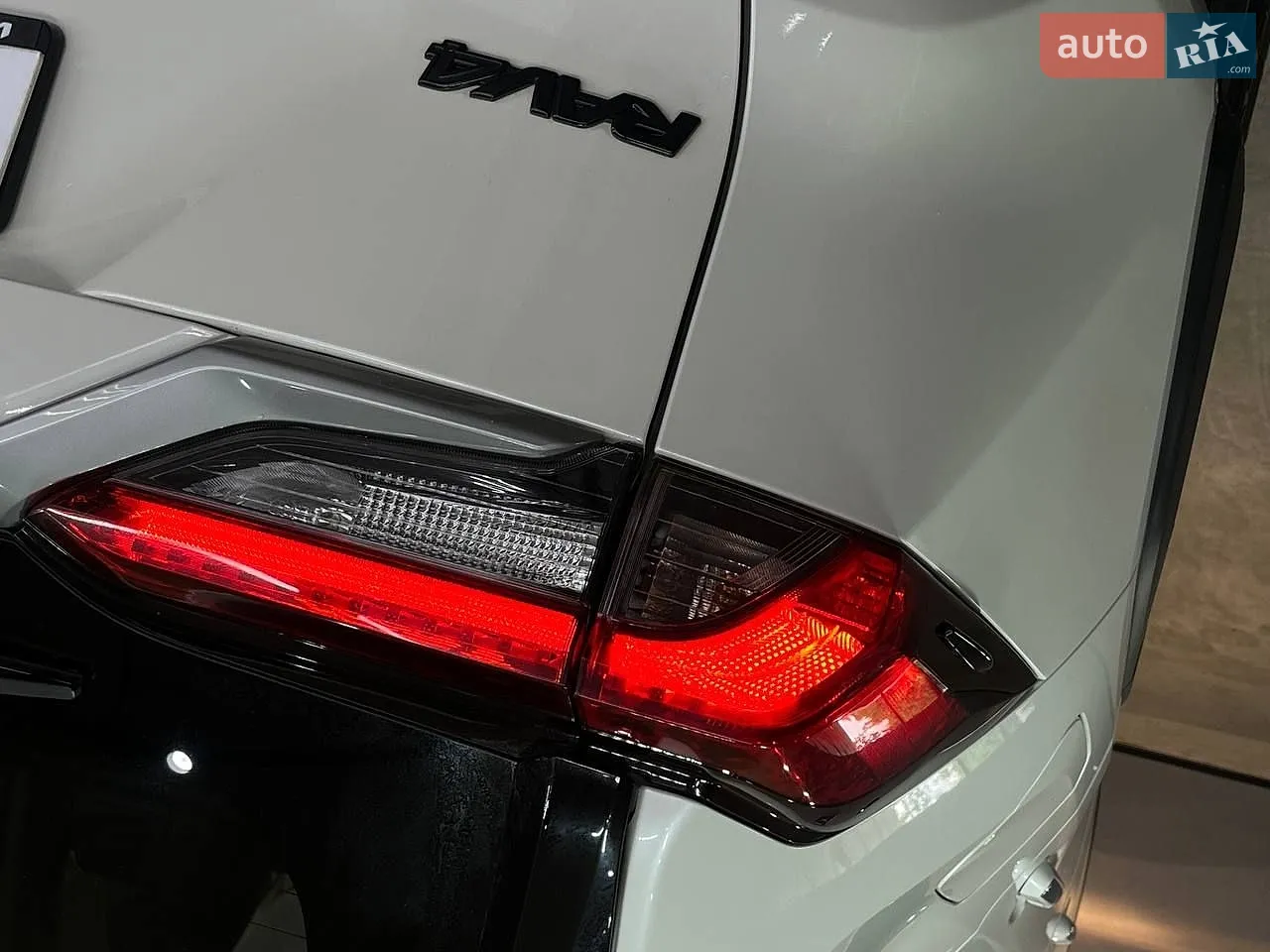 2020 Toyota RAV 4 - мініатюра 17