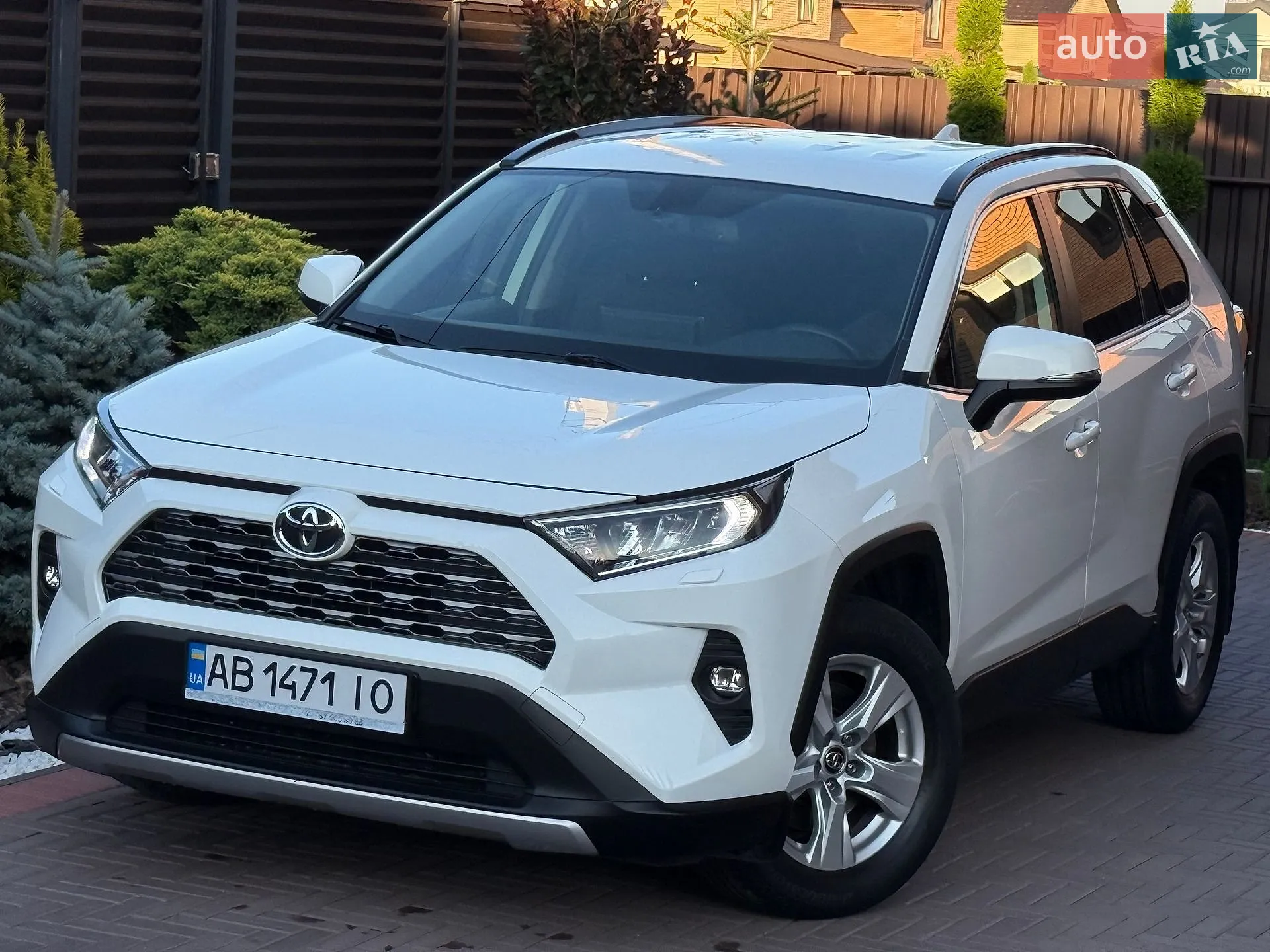 2019 Toyota RAV 4 - мініатюра 6