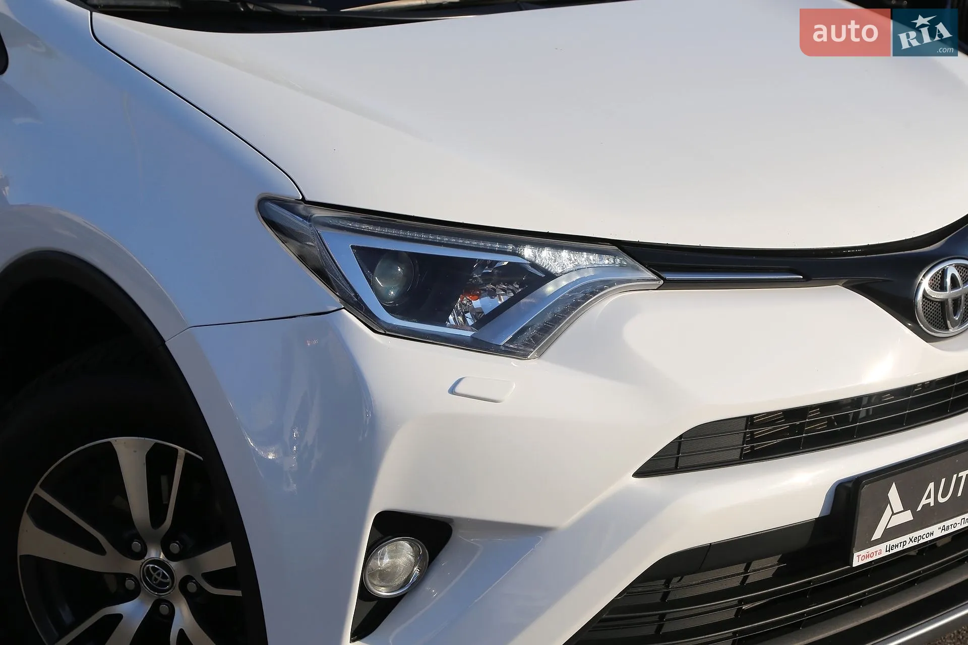 2017 Toyota RAV 4 - мініатюра 4
