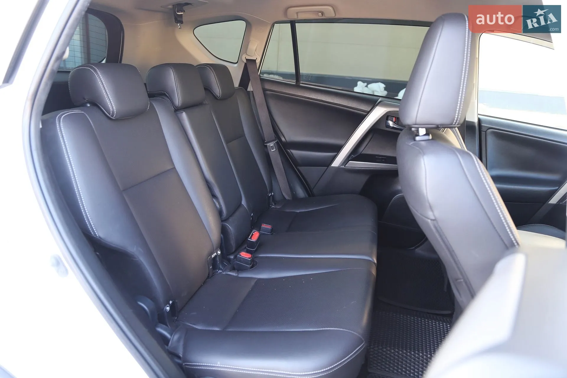 2017 Toyota RAV 4 - мініатюра 11