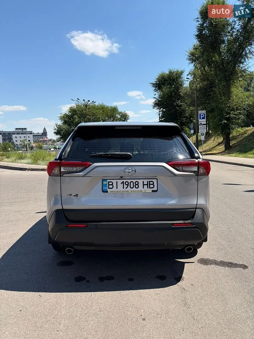 2019 Toyota RAV 4 - мініатюра 7