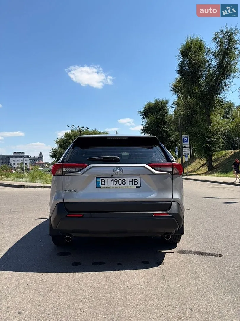 2019 Toyota RAV 4 - мініатюра 8