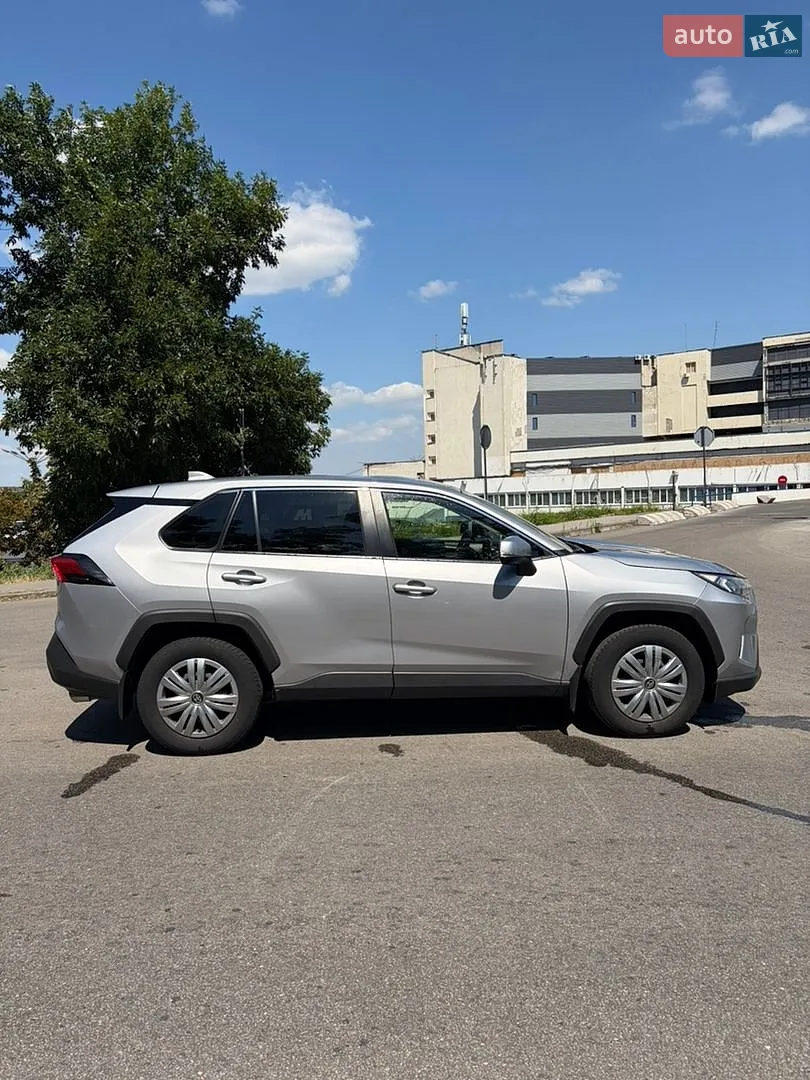 2019 Toyota RAV 4 - мініатюра 10