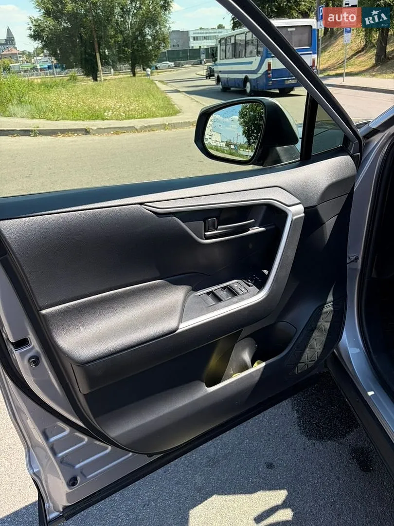 2019 Toyota RAV 4 - мініатюра 13