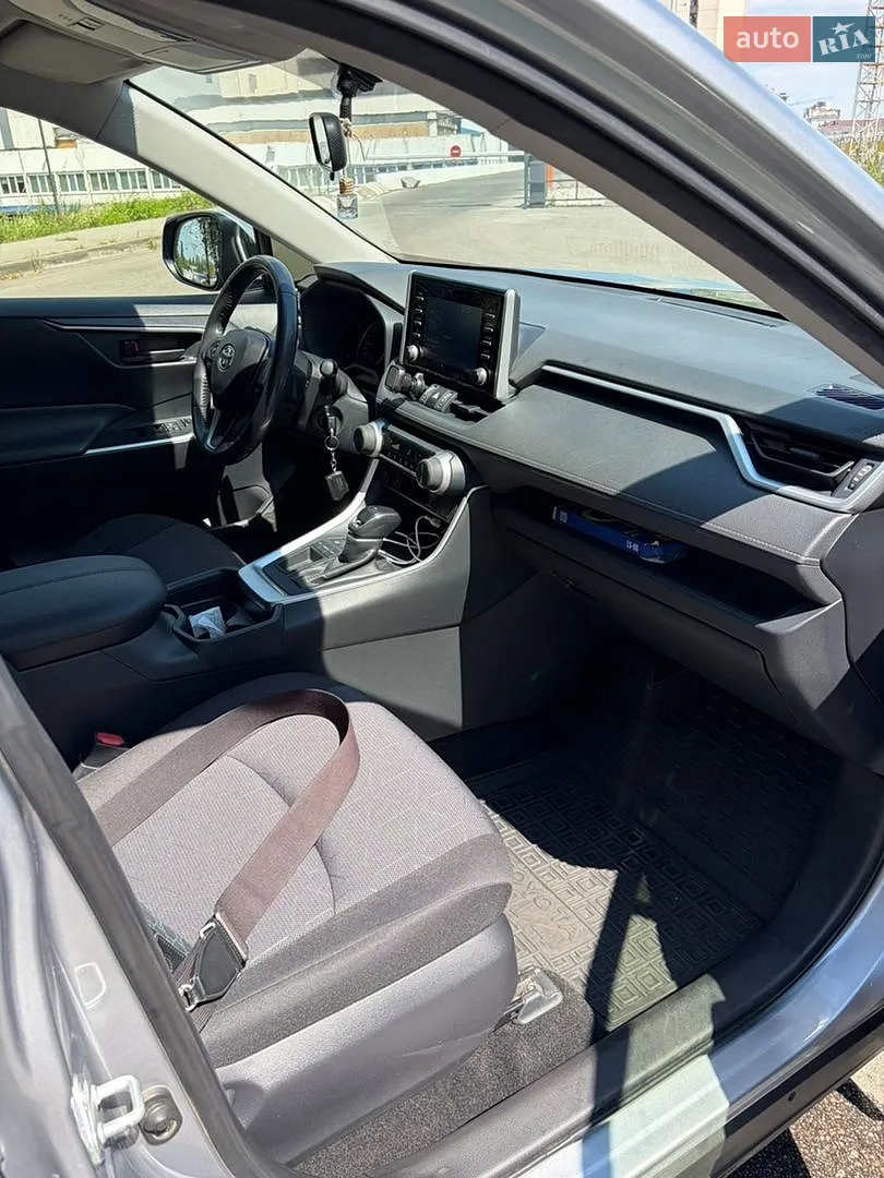 2019 Toyota RAV 4 - мініатюра 16