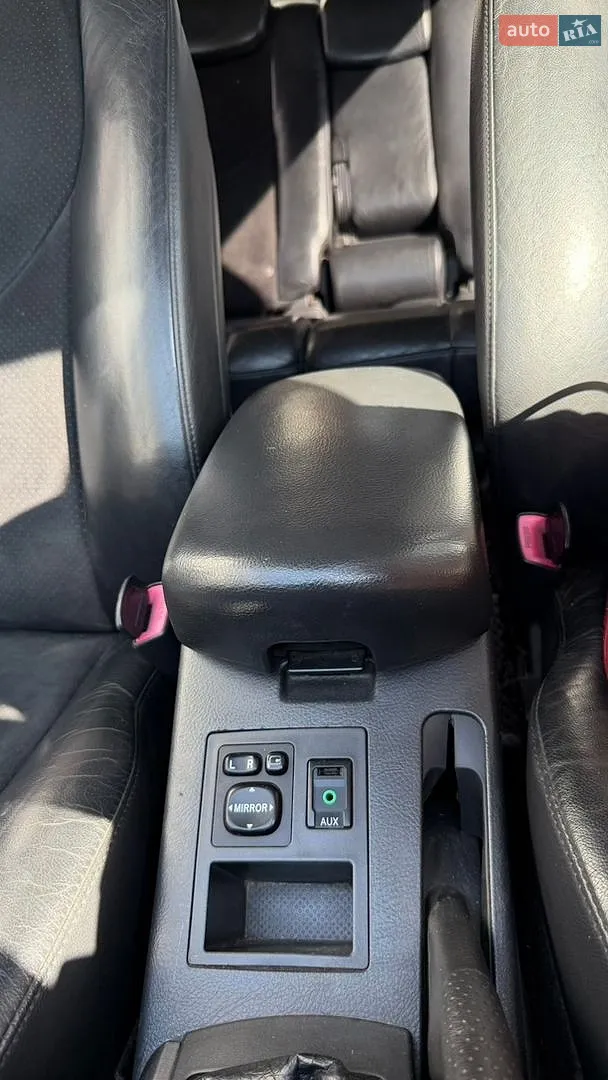 2010 Toyota RAV 4 - мініатюра 17