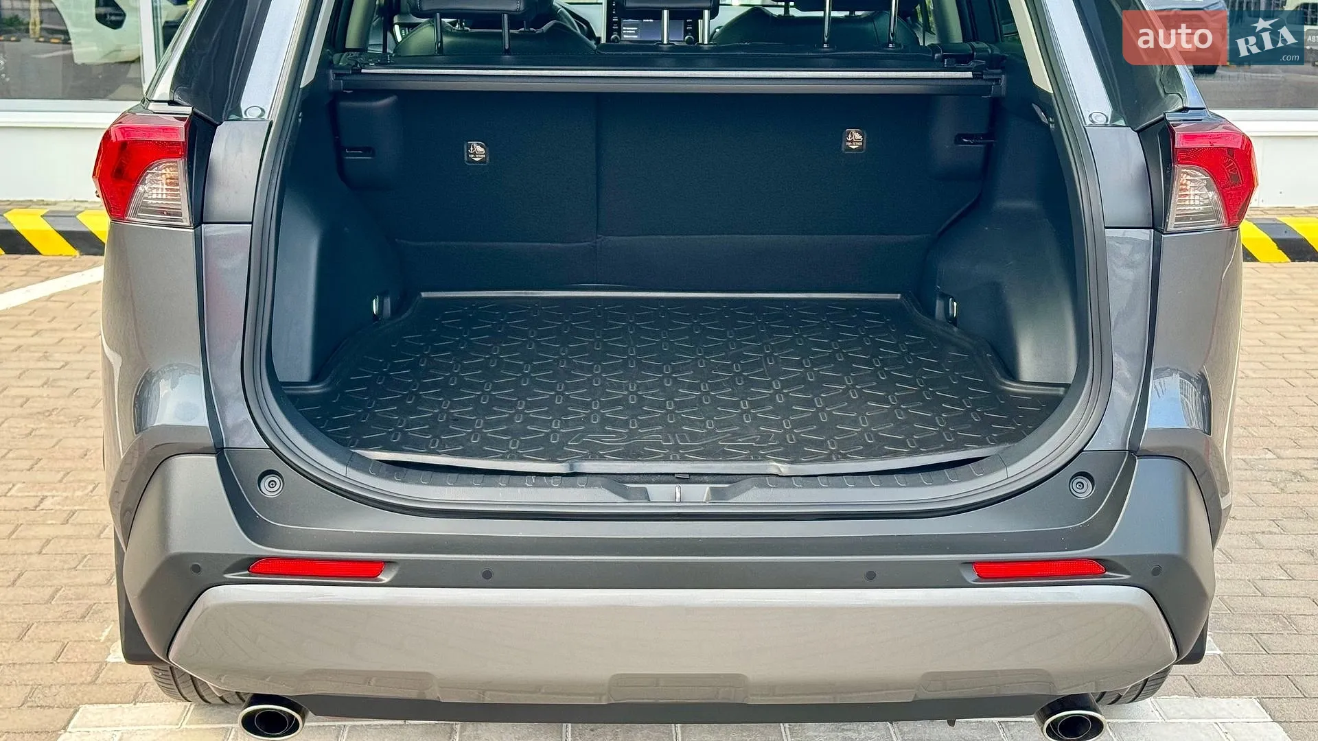 2019 Toyota RAV 4 - мініатюра 13
