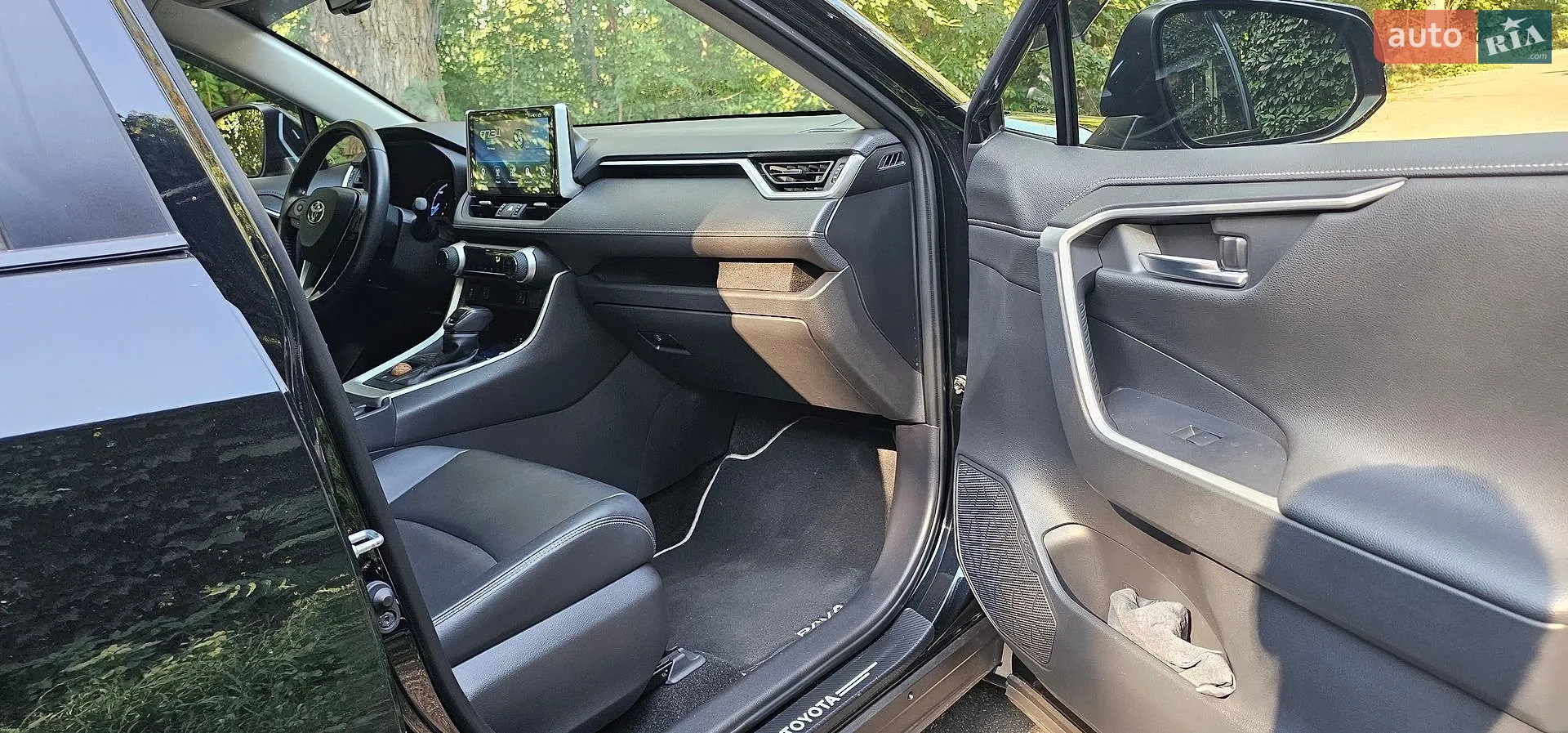 2019 Toyota RAV 4 - мініатюра 11
