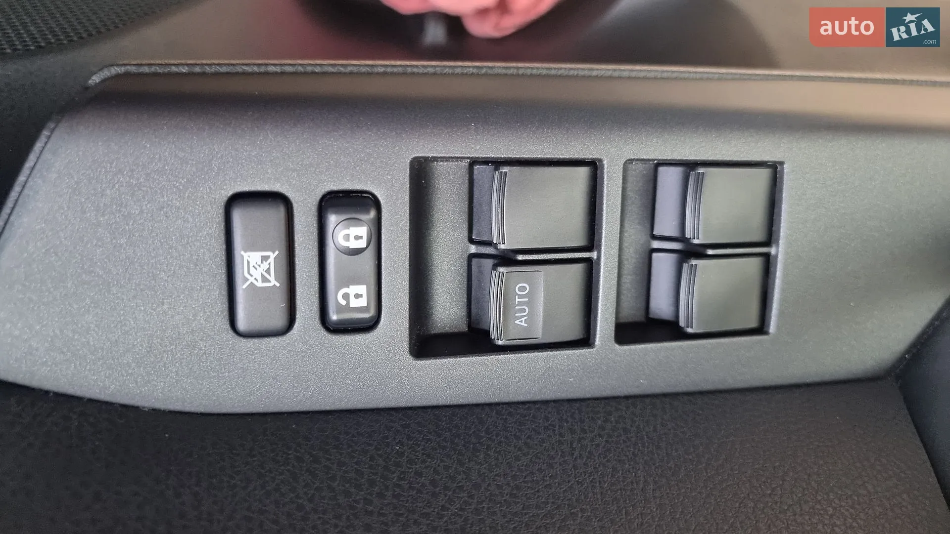 2017 Toyota RAV 4 - мініатюра 25