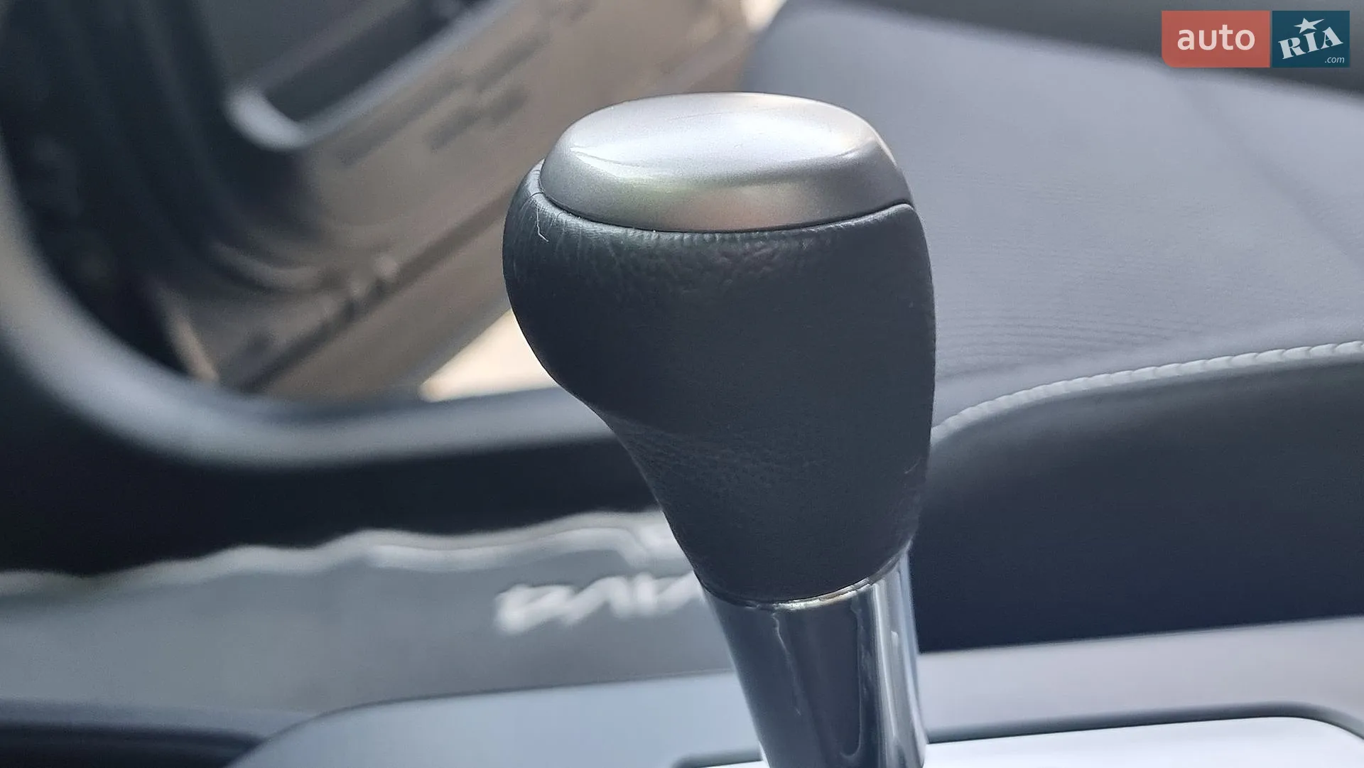 2017 Toyota RAV 4 - мініатюра 35
