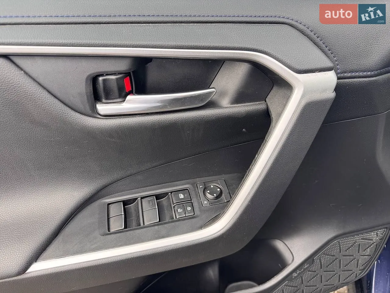 2020 Toyota RAV 4 - мініатюра 10