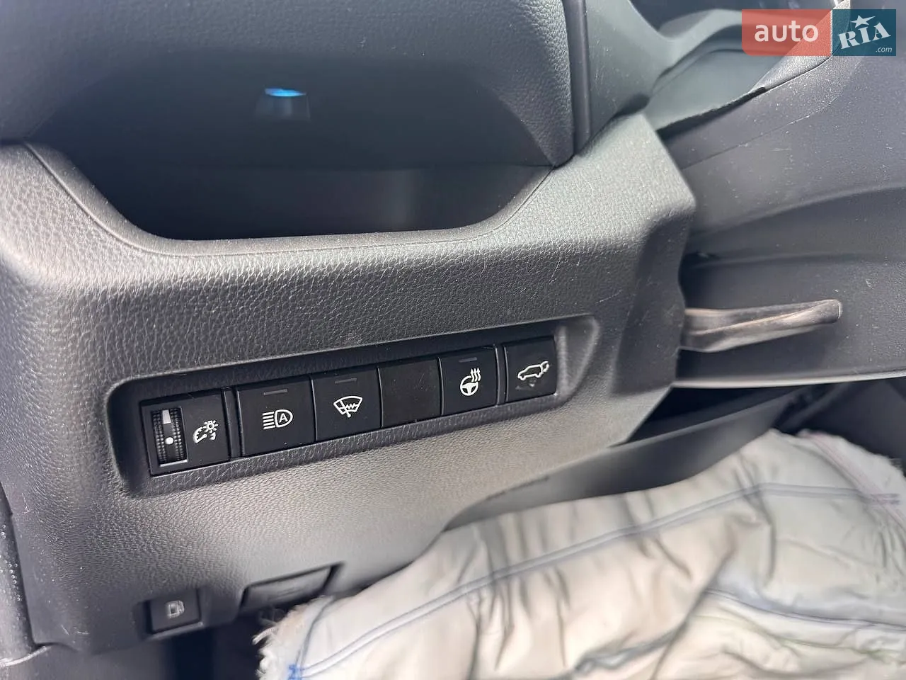 2020 Toyota RAV 4 - мініатюра 11