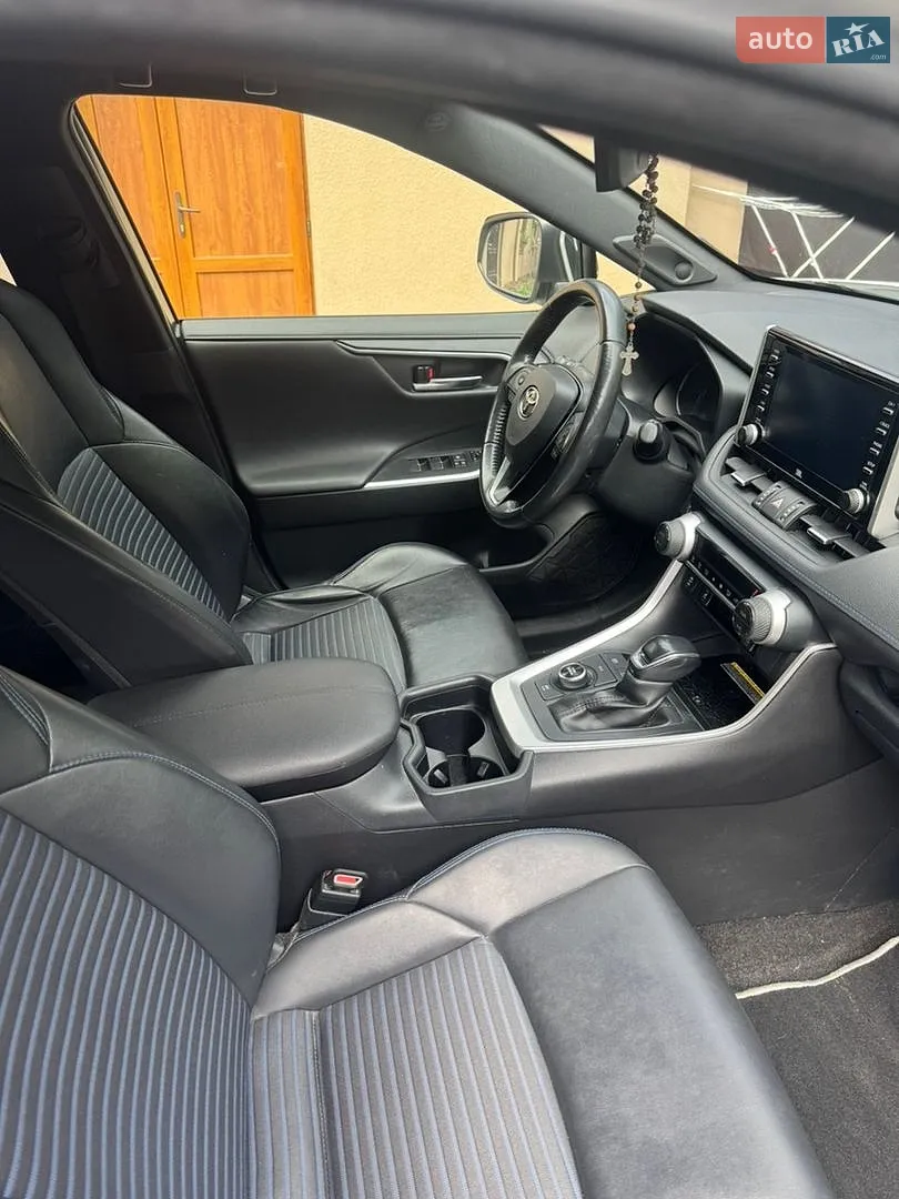 2021 Toyota RAV 4 - мініатюра 12
