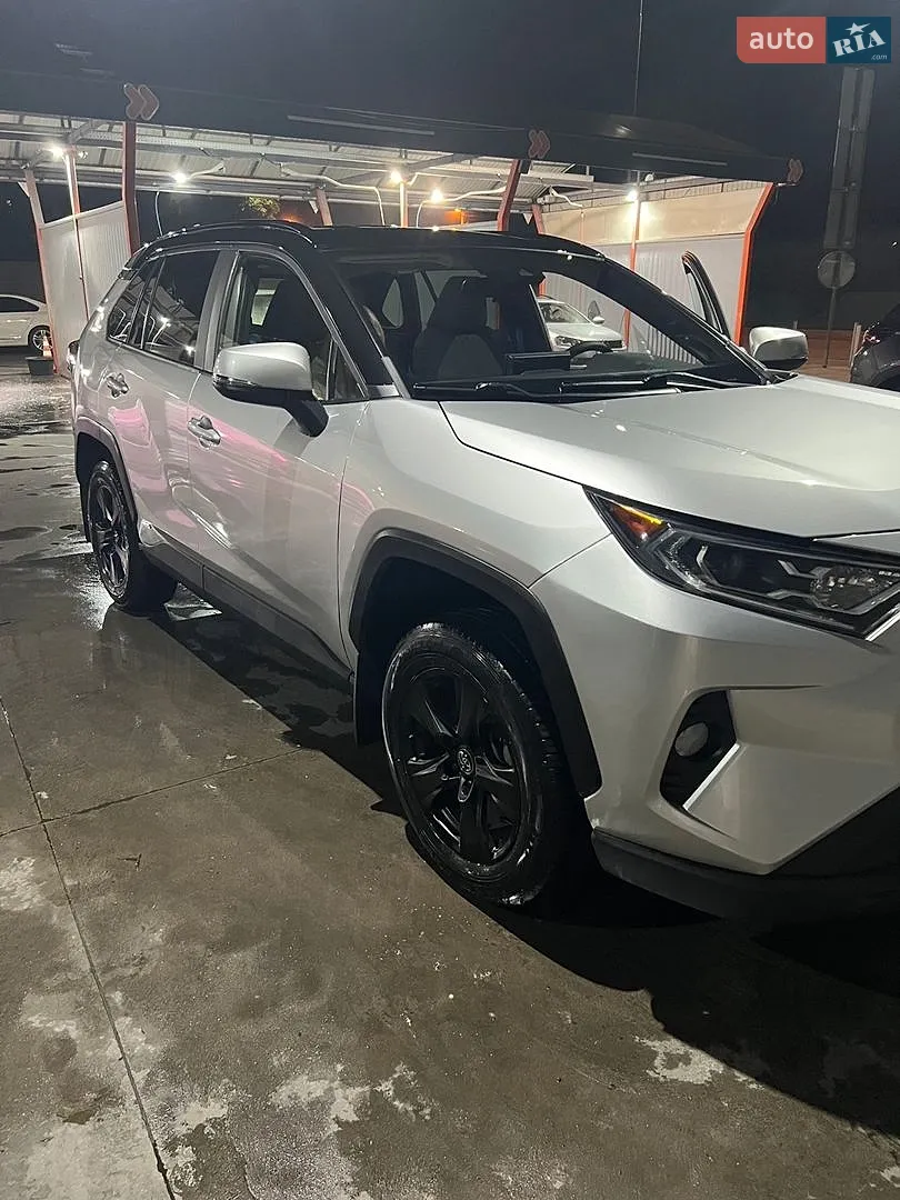 2020 Toyota RAV 4 - мініатюра 2