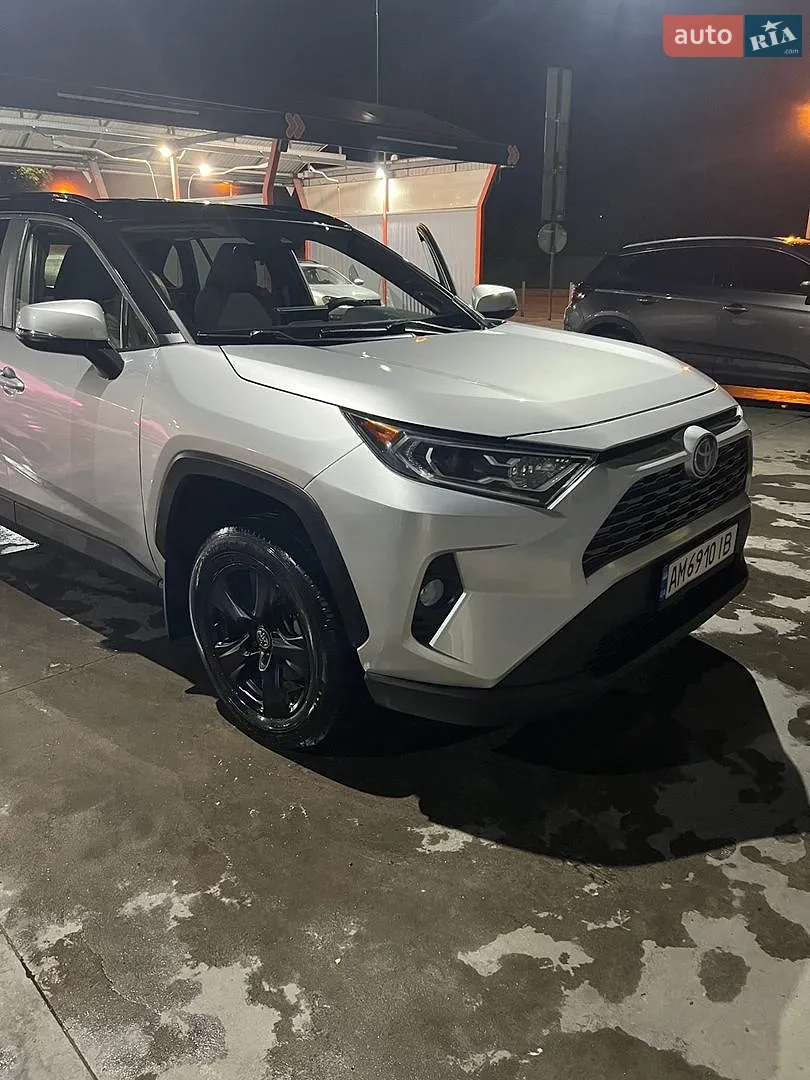 2020 Toyota RAV 4 - мініатюра 3