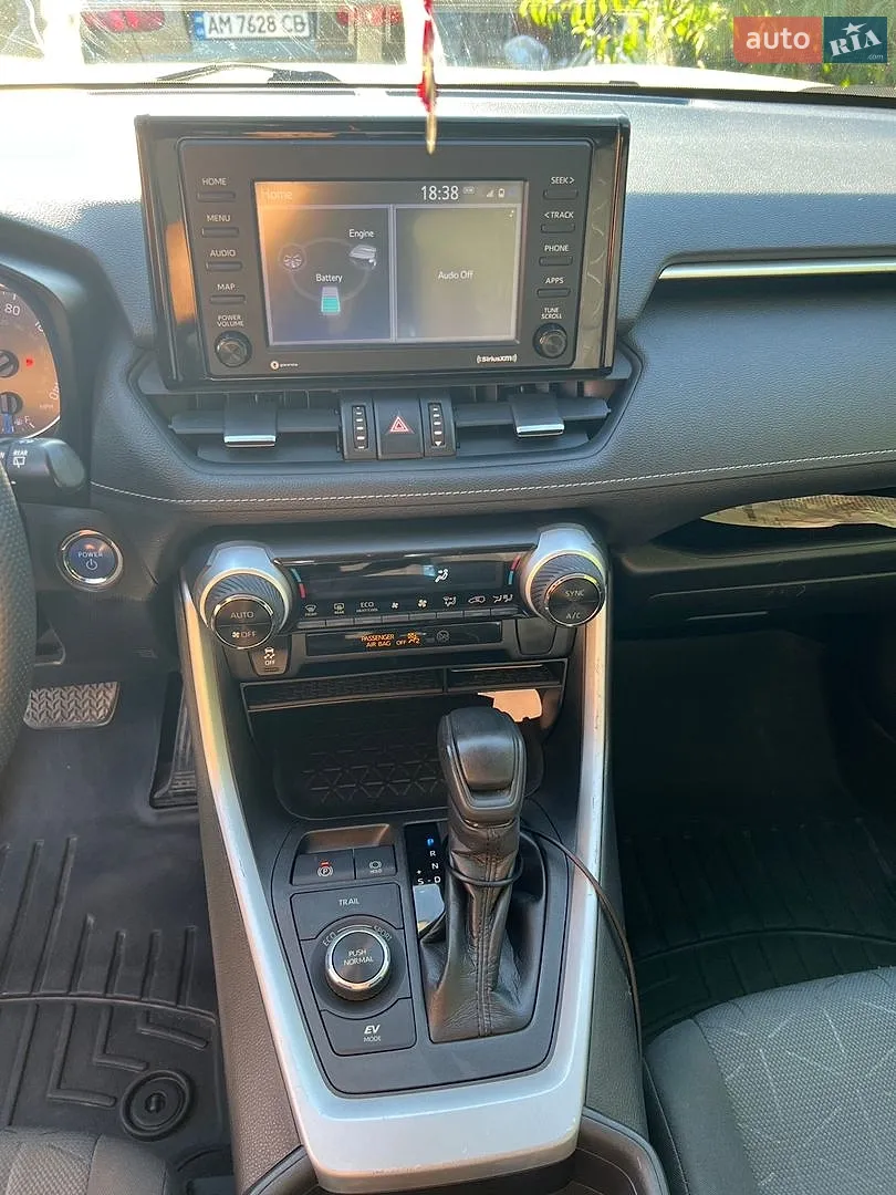 2020 Toyota RAV 4 - мініатюра 10