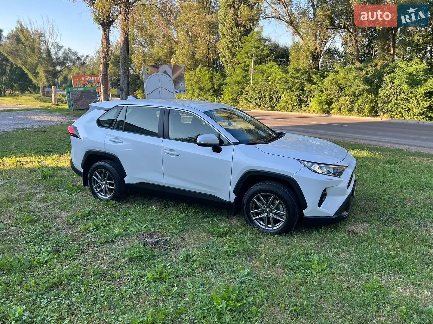 2023 Toyota RAV 4 - мініатюра 6