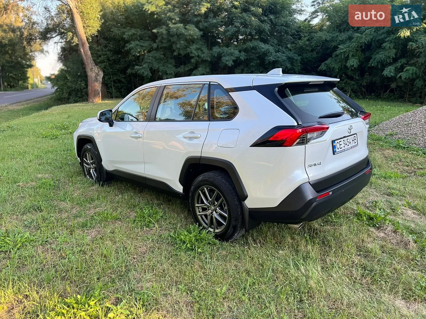 2023 Toyota RAV 4 - мініатюра 12