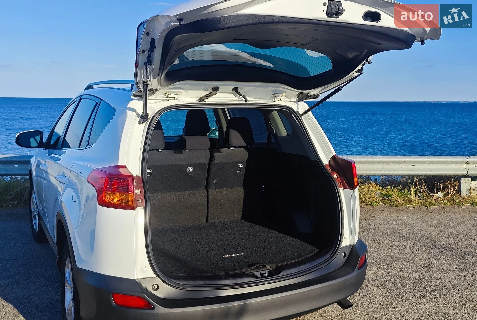 2014 Toyota RAV 4 - мініатюра 6