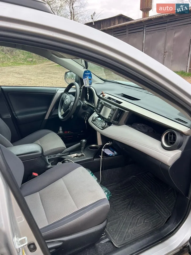 2013 Toyota RAV 4 - мініатюра 9