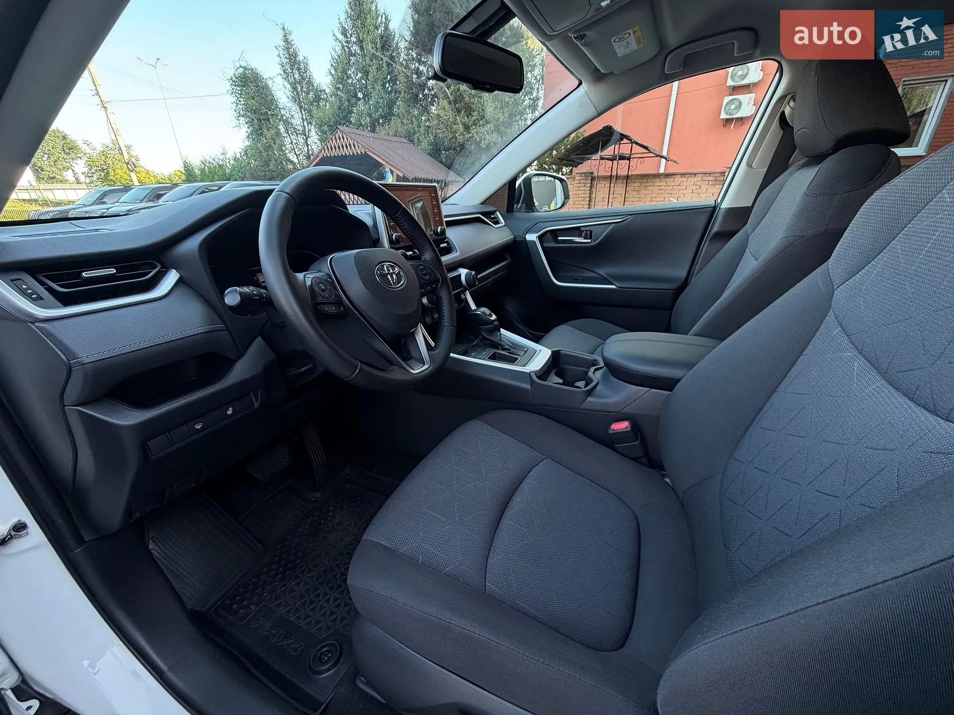 2019 Toyota RAV 4 - мініатюра 19