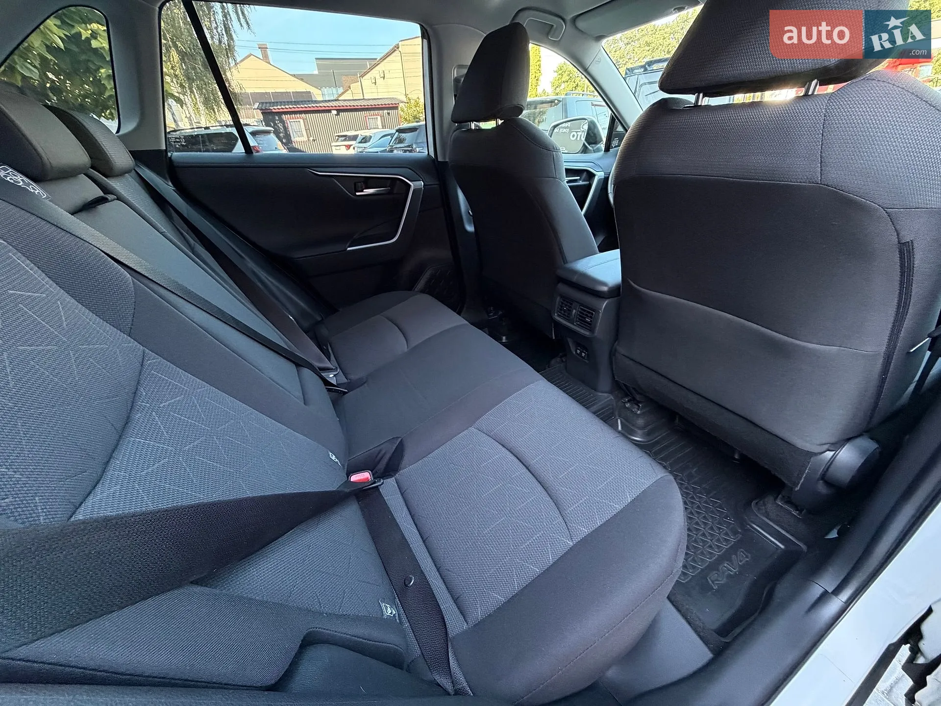 2019 Toyota RAV 4 - мініатюра 23