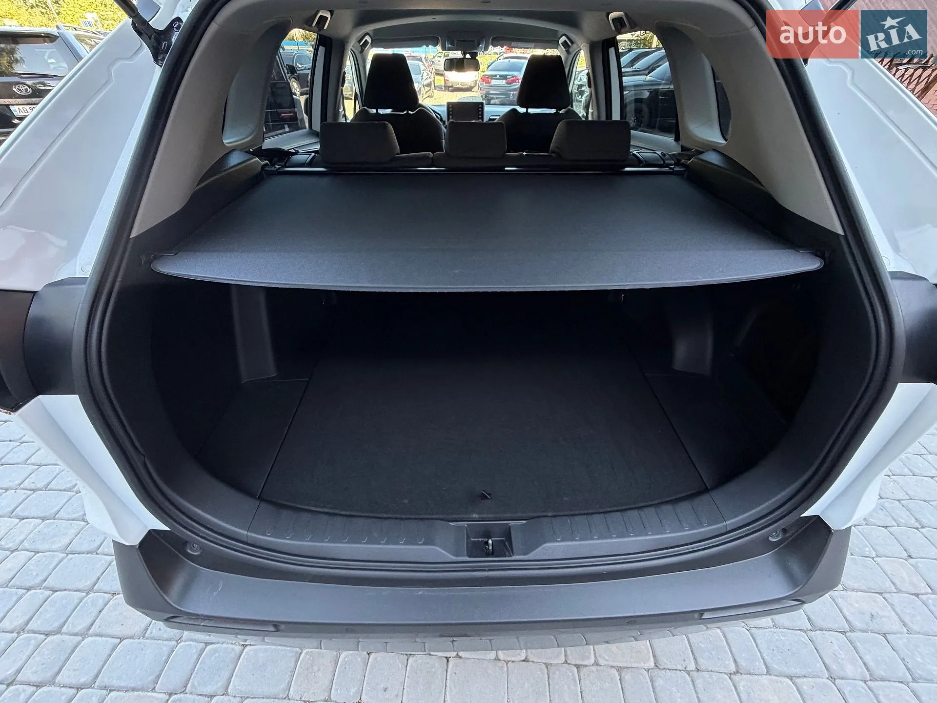 2019 Toyota RAV 4 - мініатюра 27