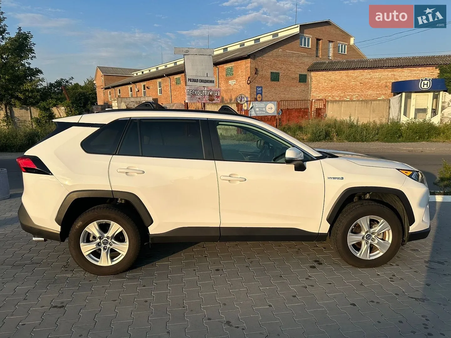 2019 Toyota RAV 4 - мініатюра 4