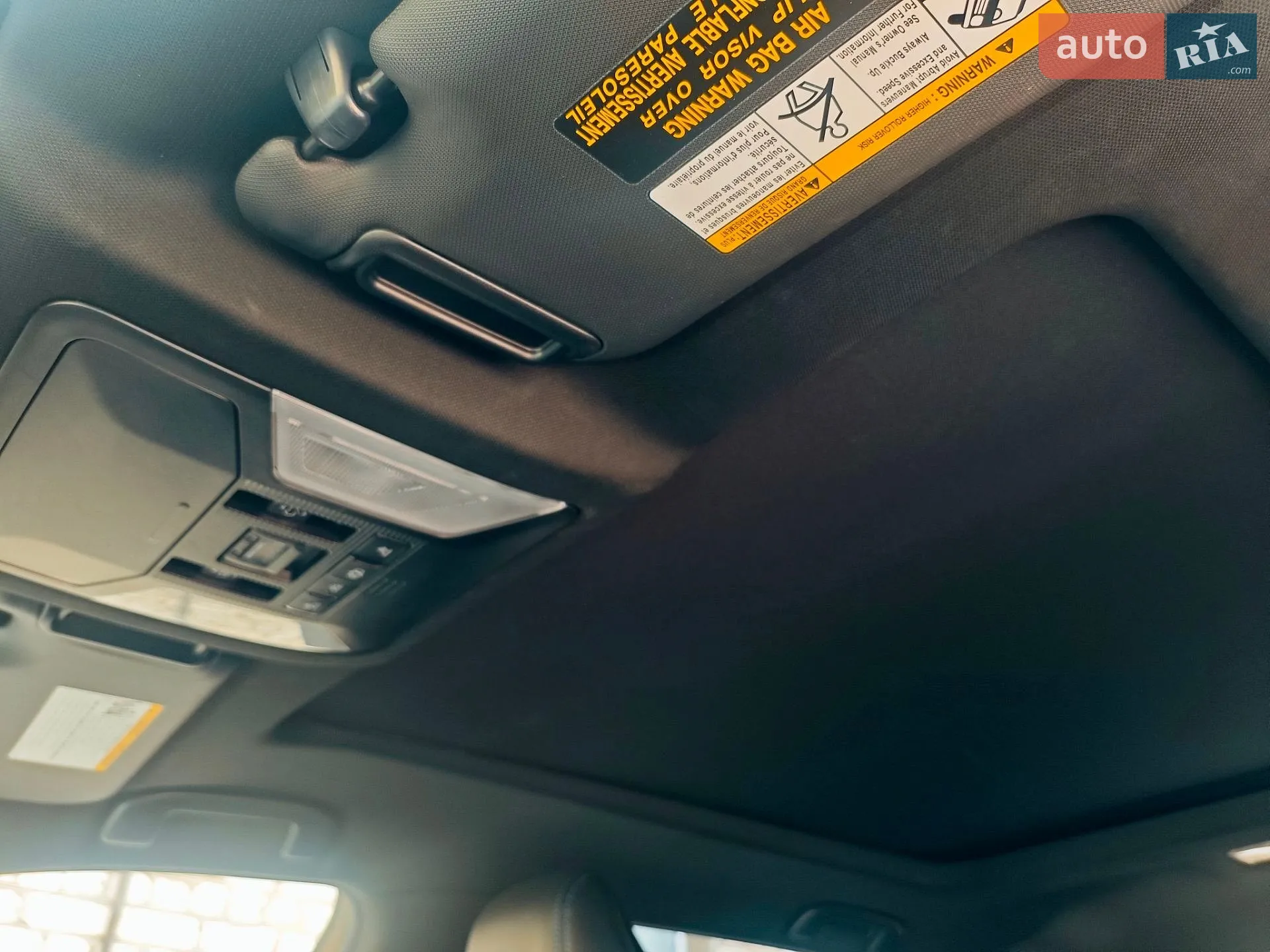 2019 Toyota RAV 4 - мініатюра 12