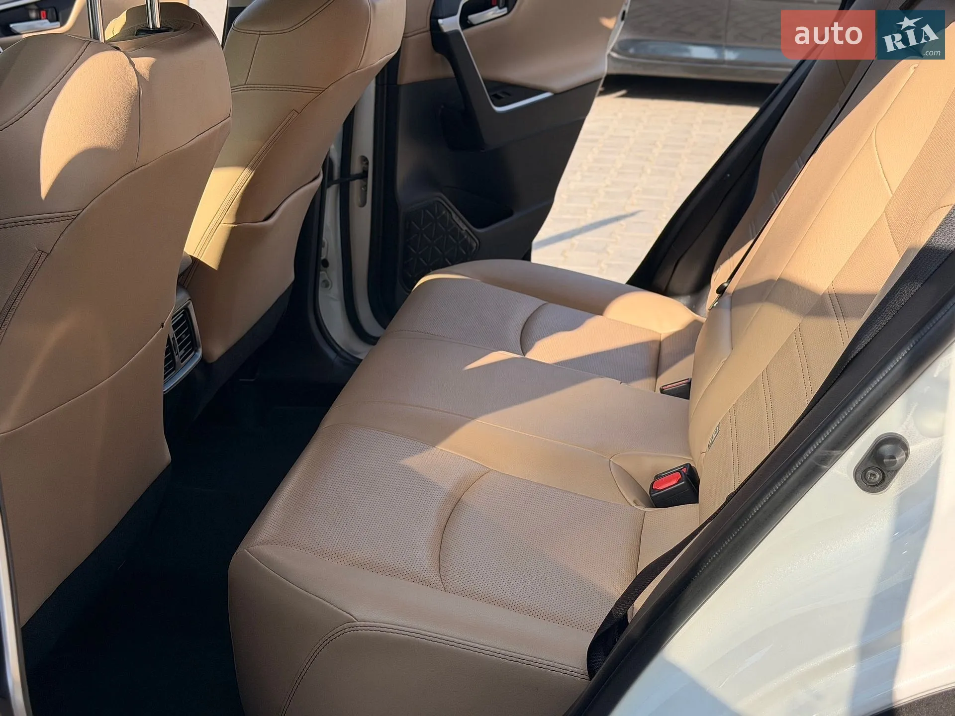 2020 Toyota RAV 4 - мініатюра 13