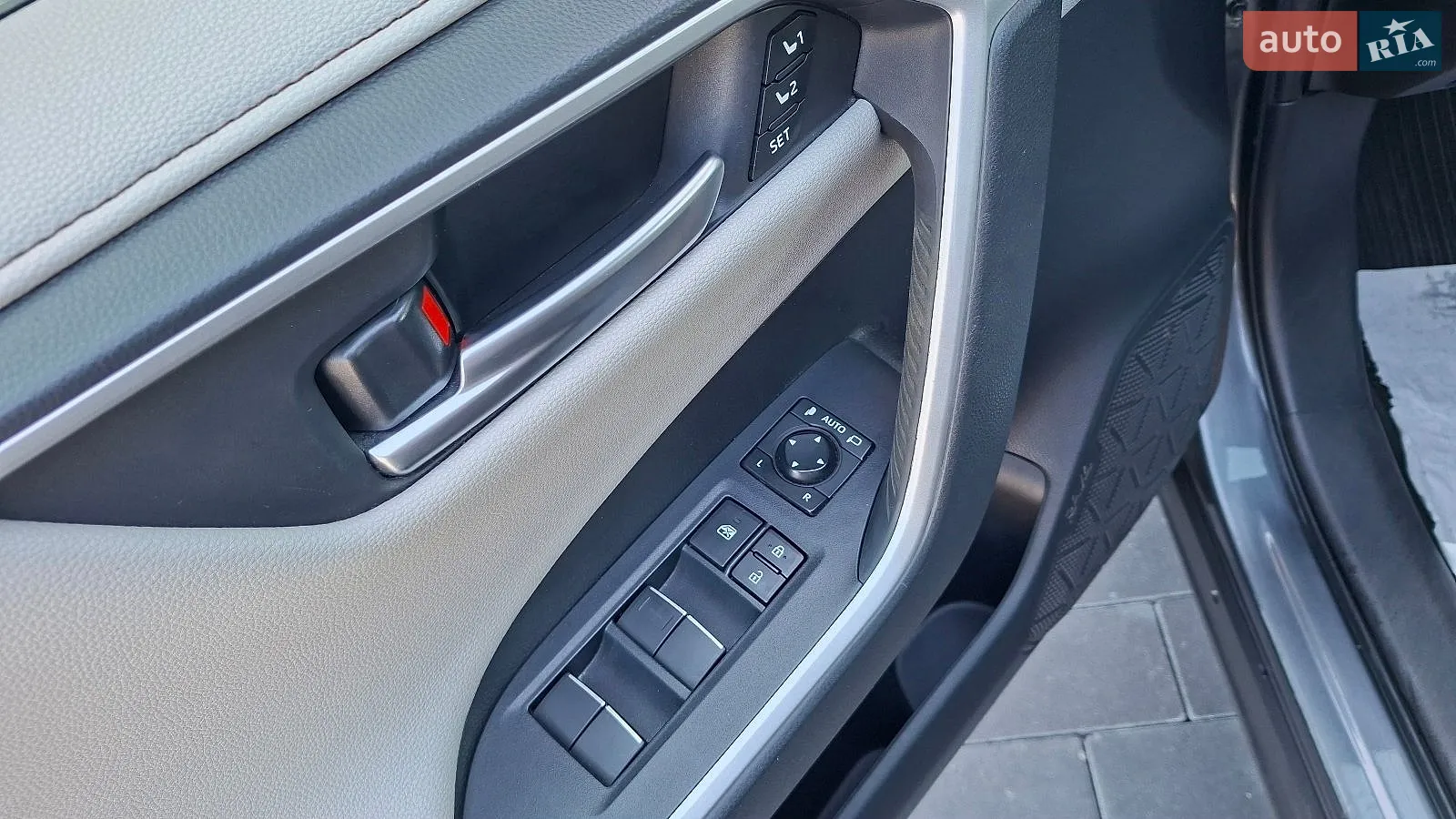 2019 Toyota RAV 4 - мініатюра 21