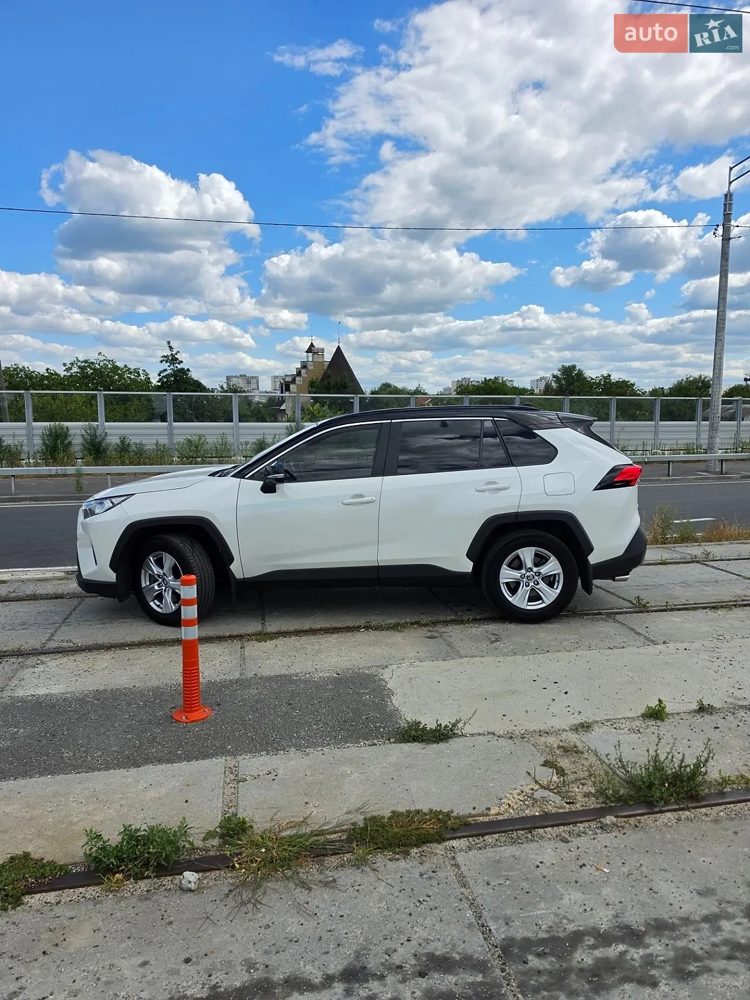2020 Toyota RAV 4 - мініатюра 2