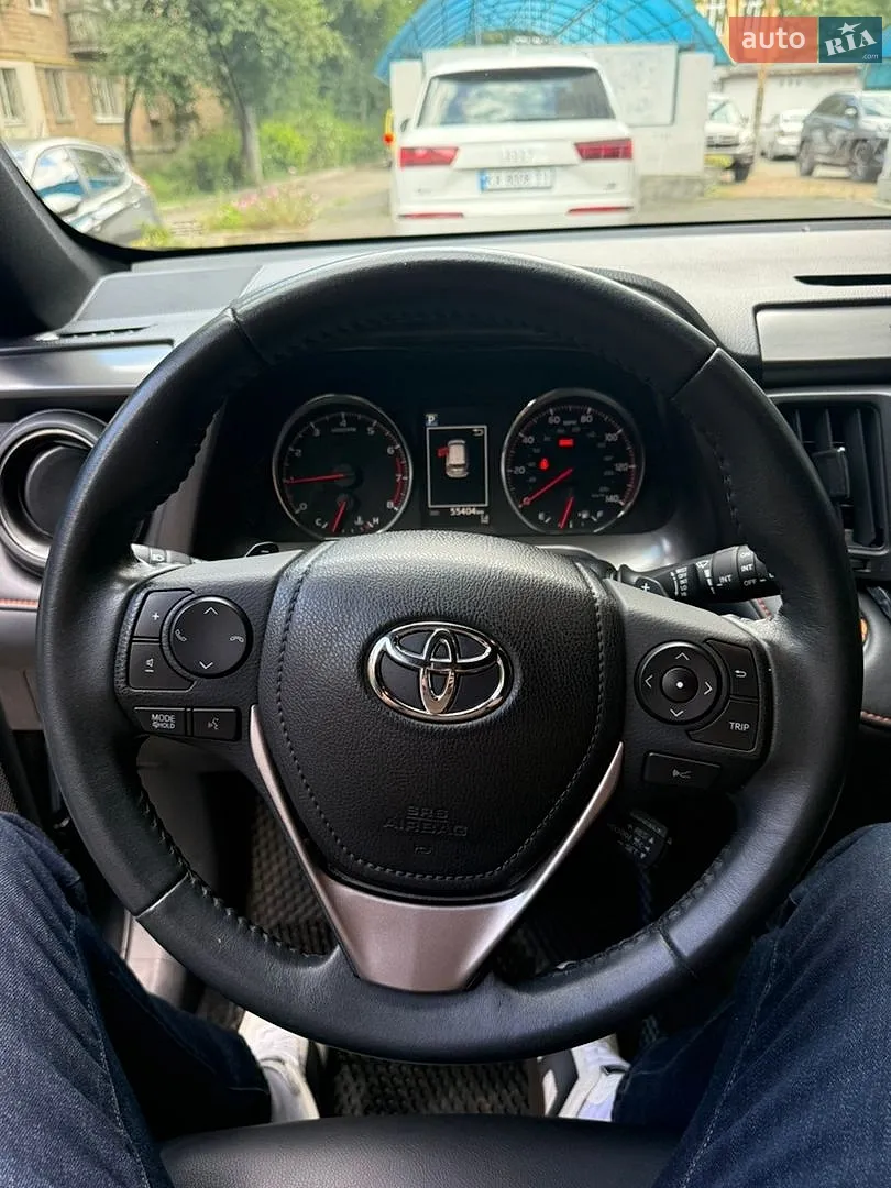 2017 Toyota RAV 4 - мініатюра 11